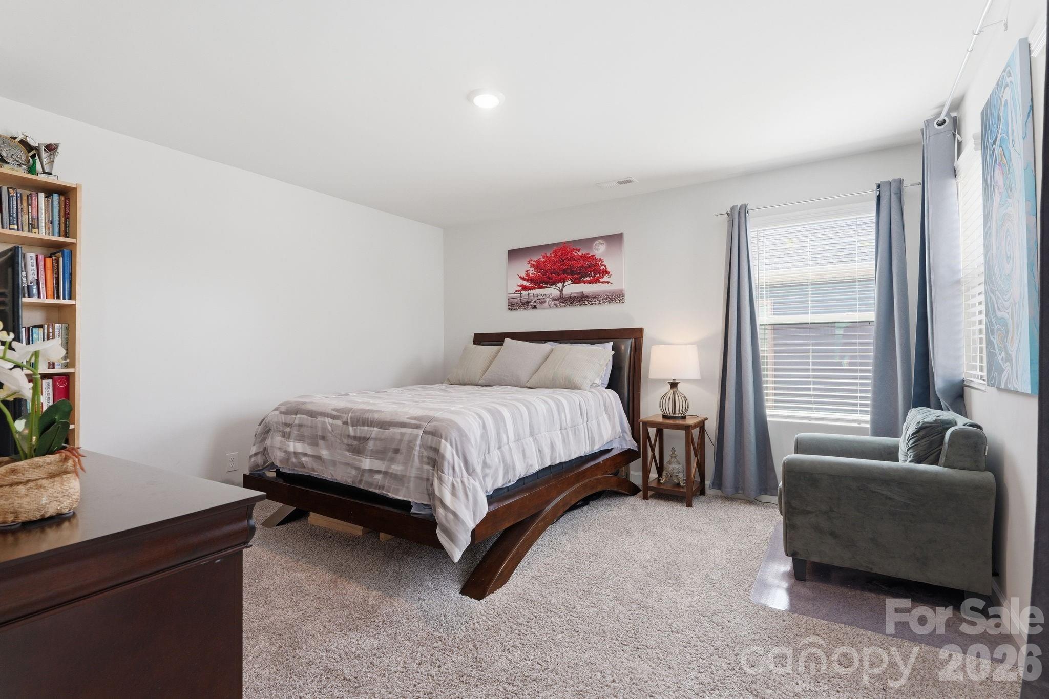 5012 Shadbush Road — Charlotte