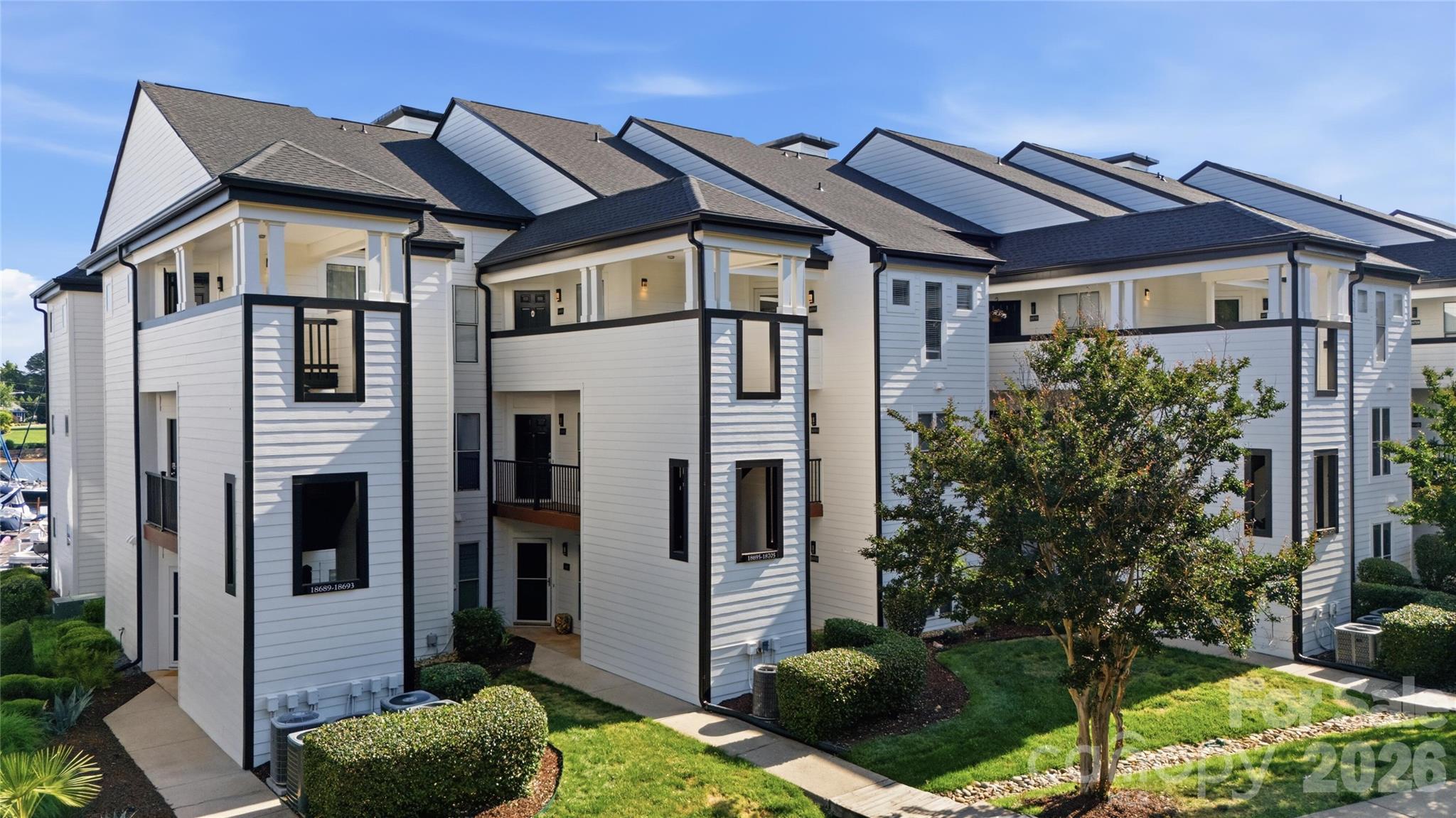 18705 Vineyard Point Lane #18705 — Cornelius