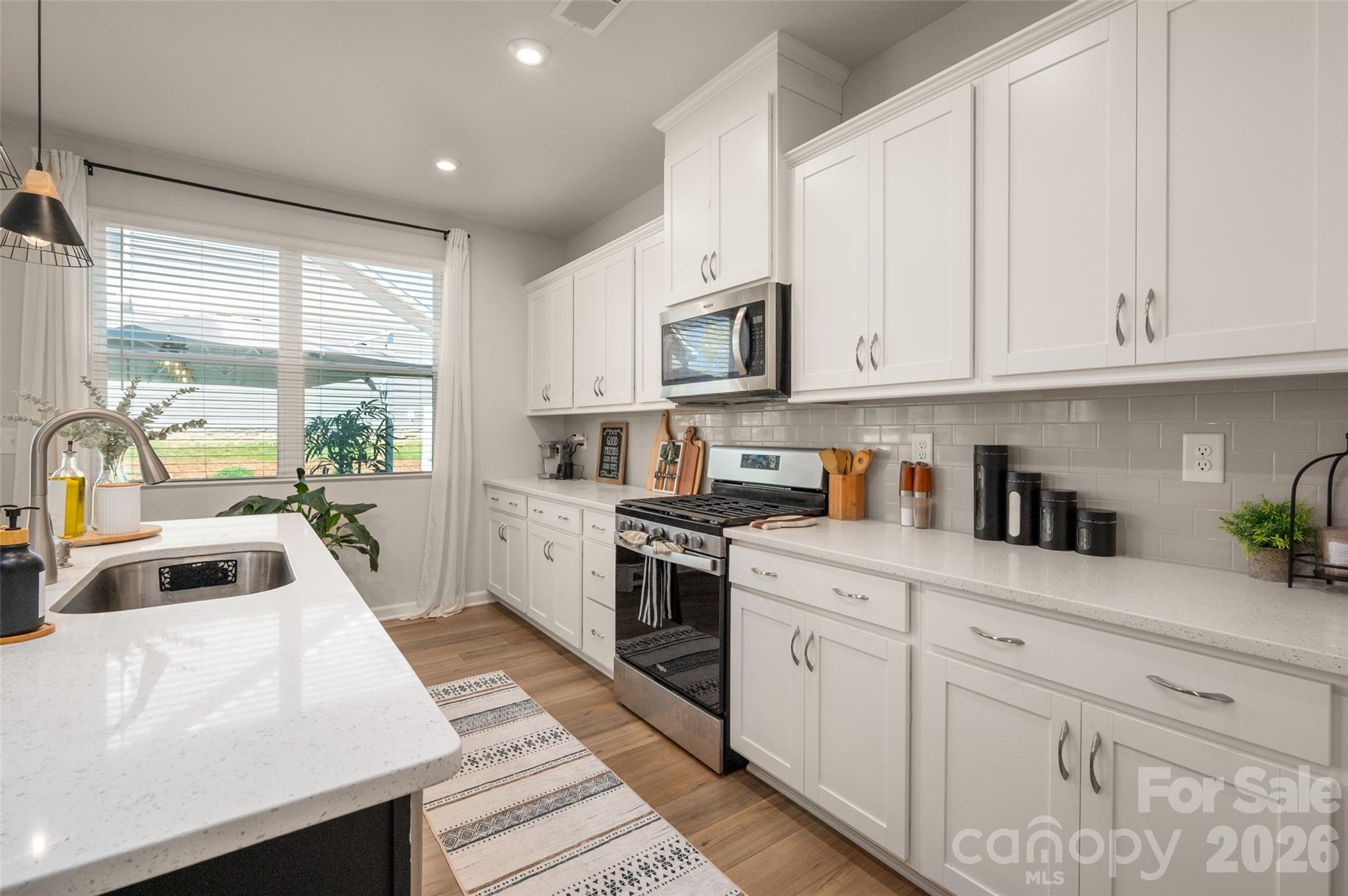 2538 Crimson Way #114 — Monroe