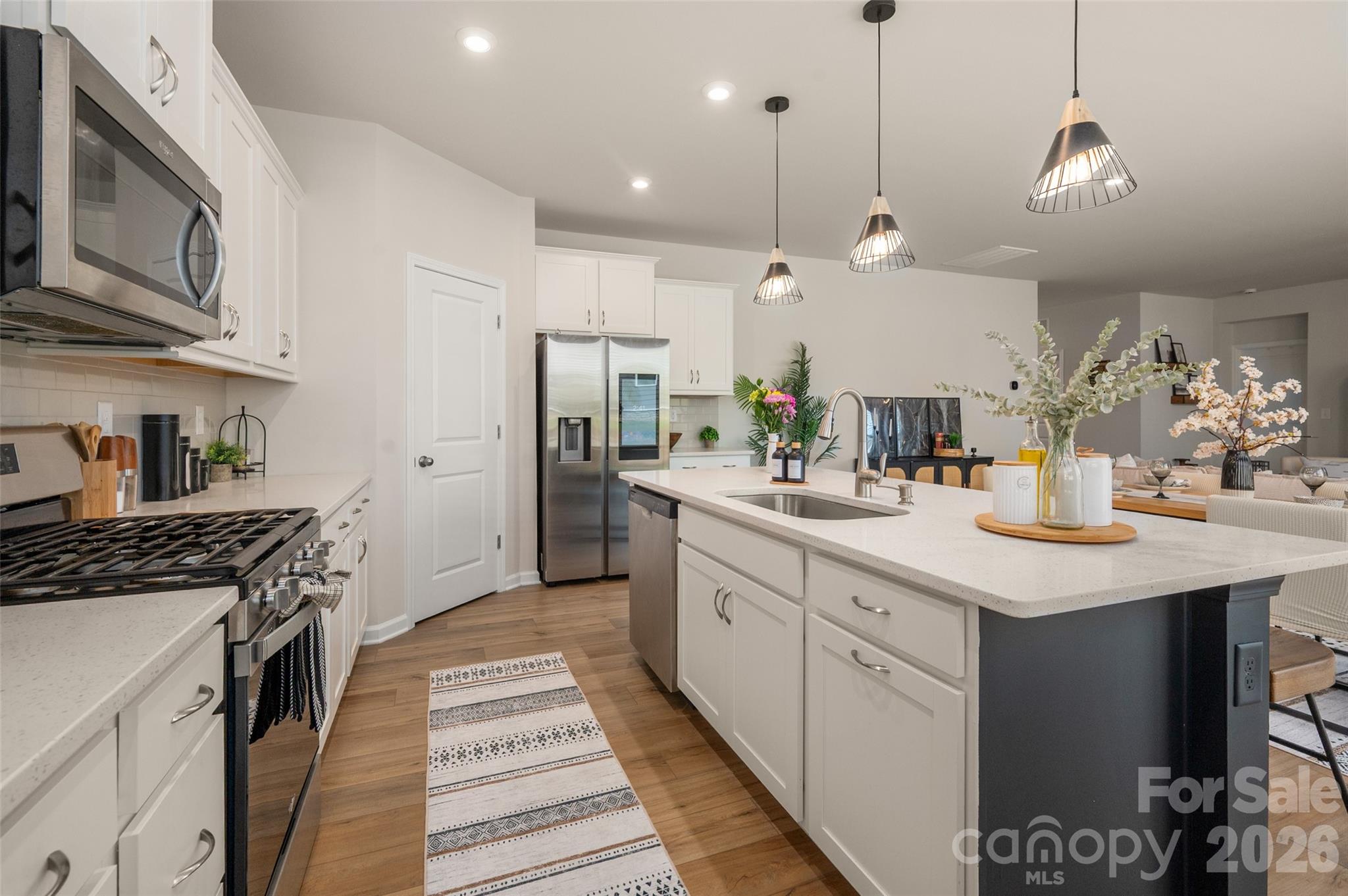2538 Crimson Way #114 — Monroe