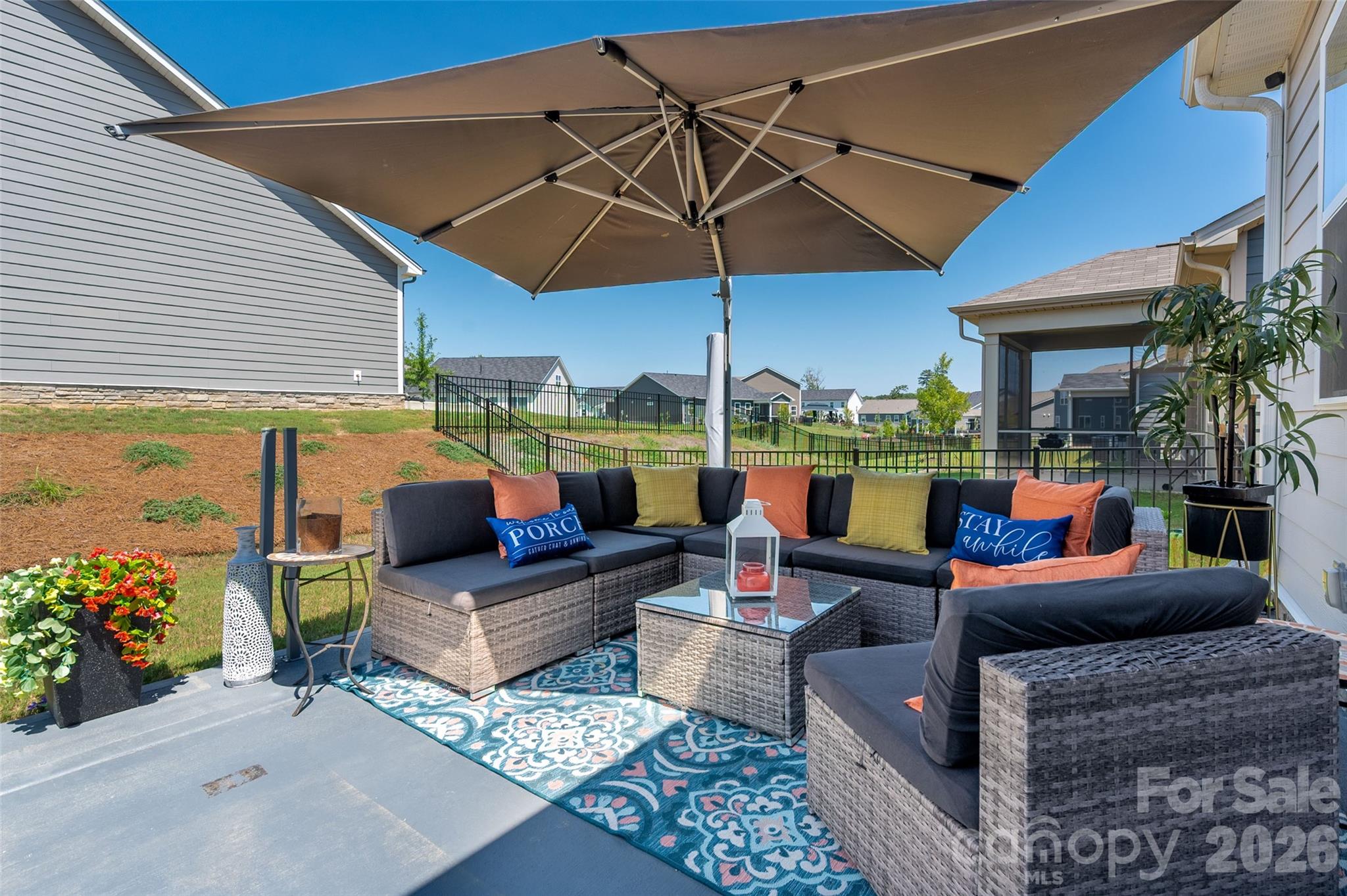 2538 Crimson Way #114 — Monroe
