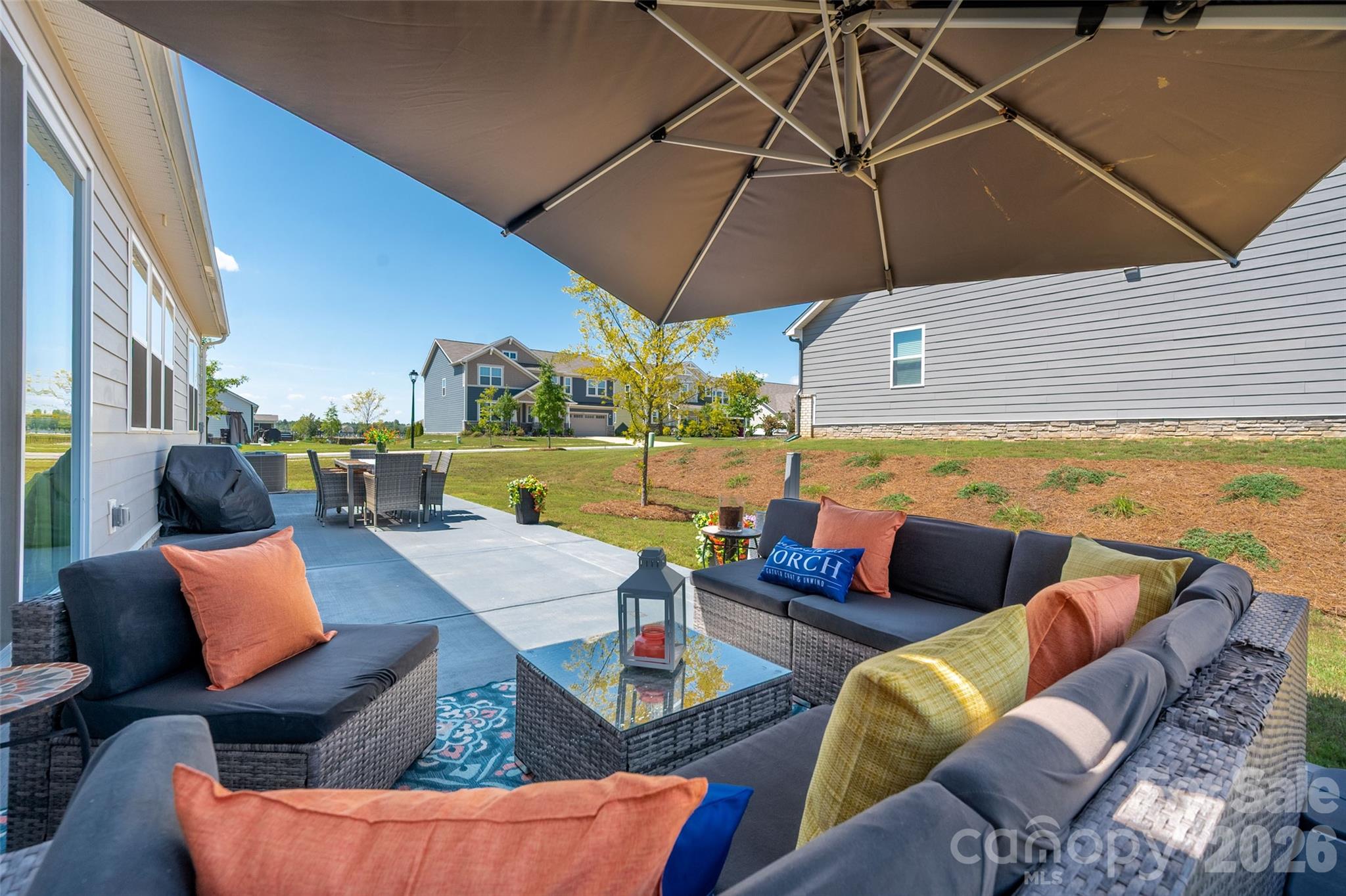 2538 Crimson Way #114 — Monroe