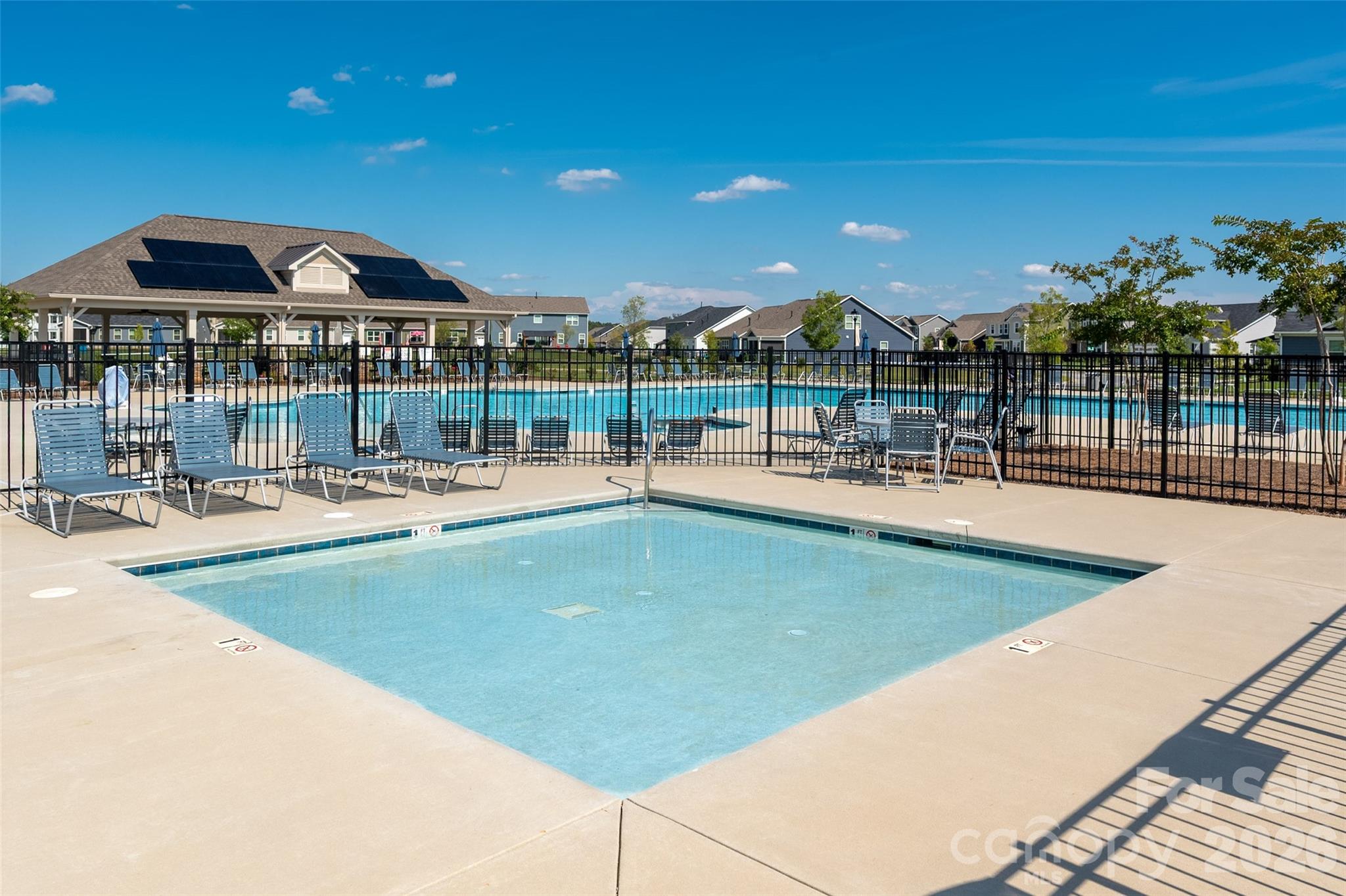 2538 Crimson Way #114 — Monroe