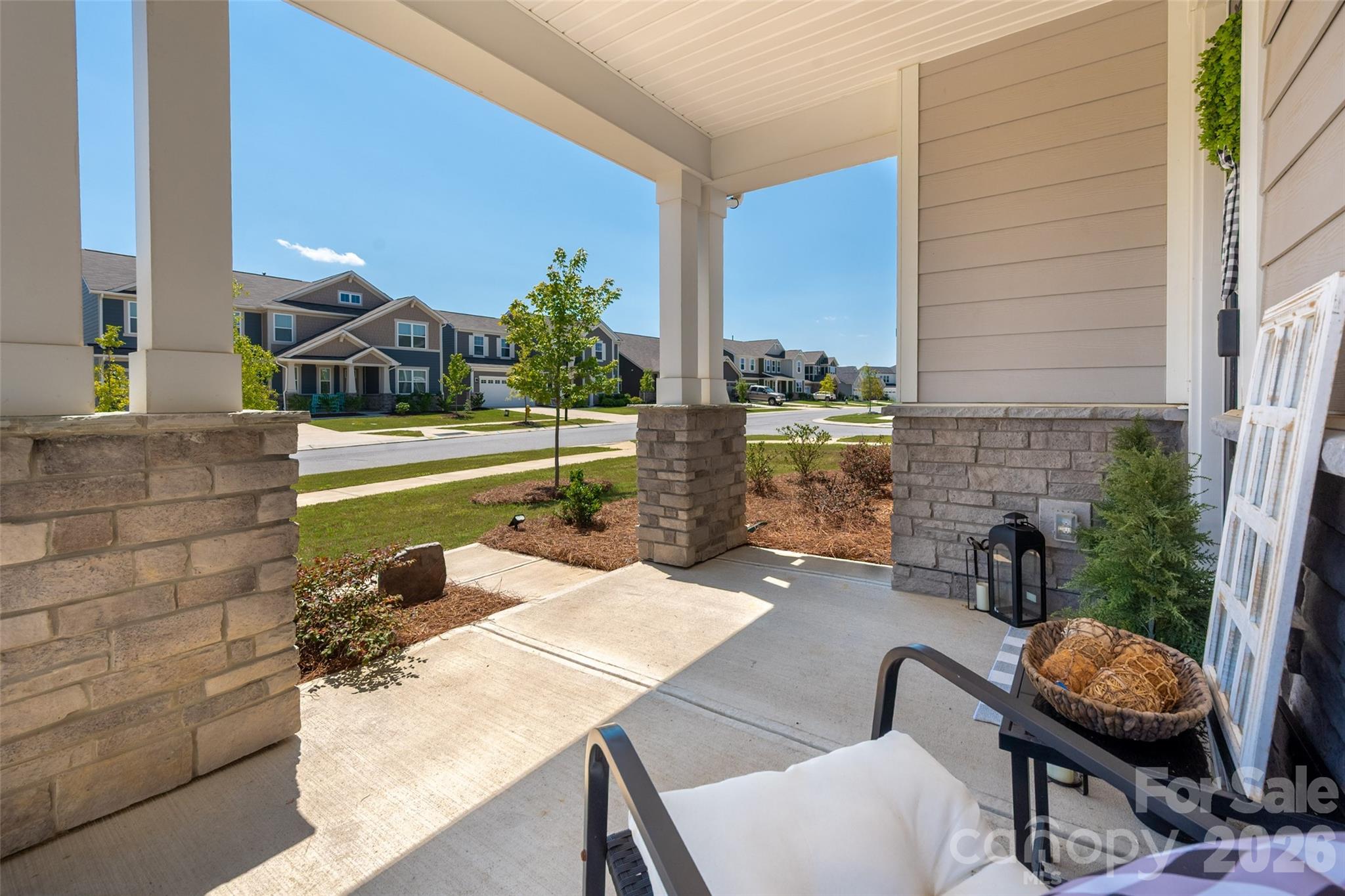 2538 Crimson Way #114 — Monroe