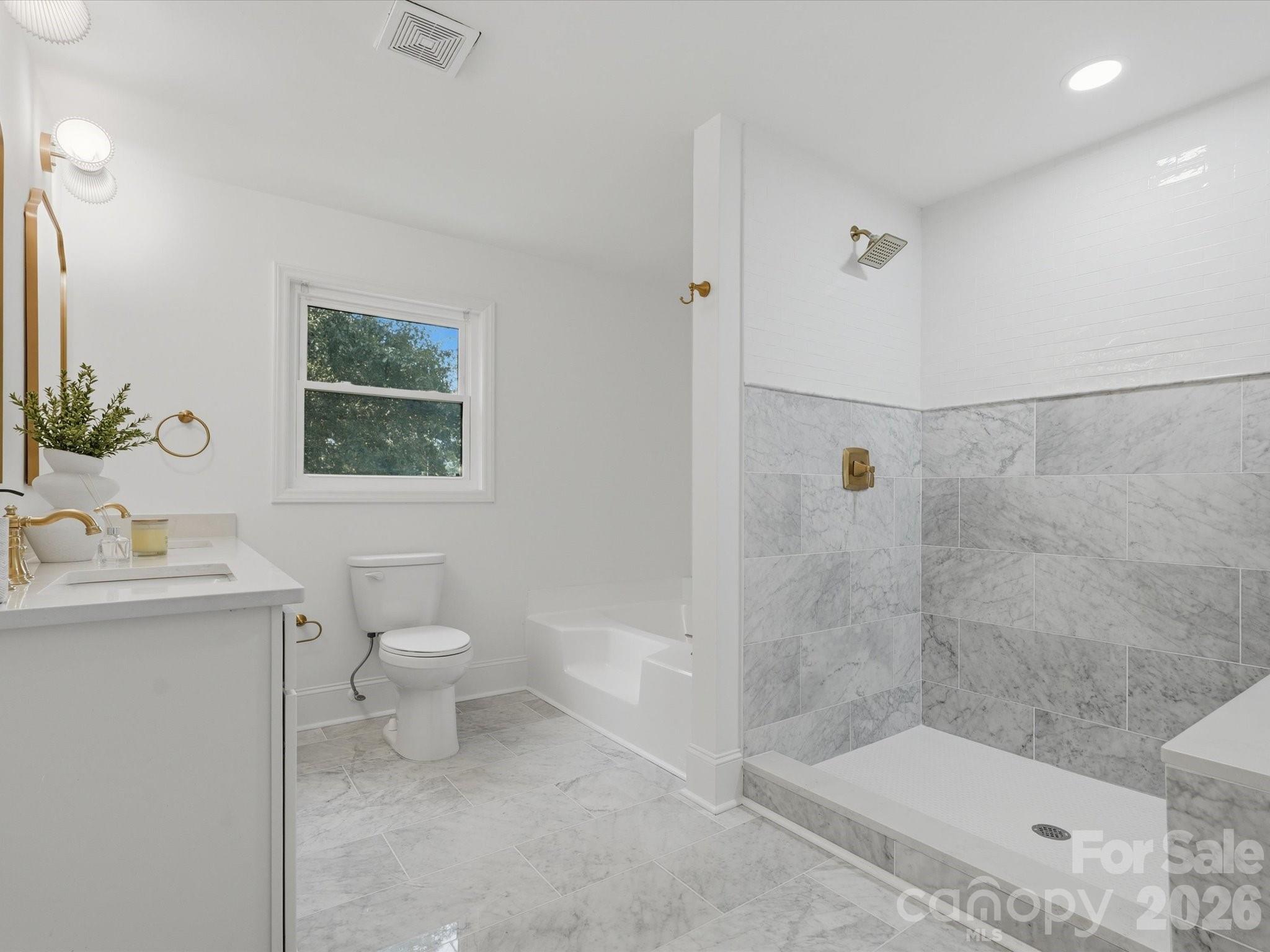 5701 Wilora Lake Road — Charlotte
