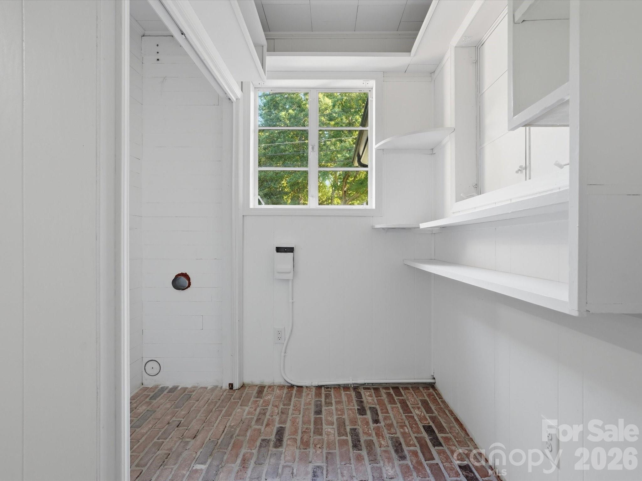 5701 Wilora Lake Road — Charlotte