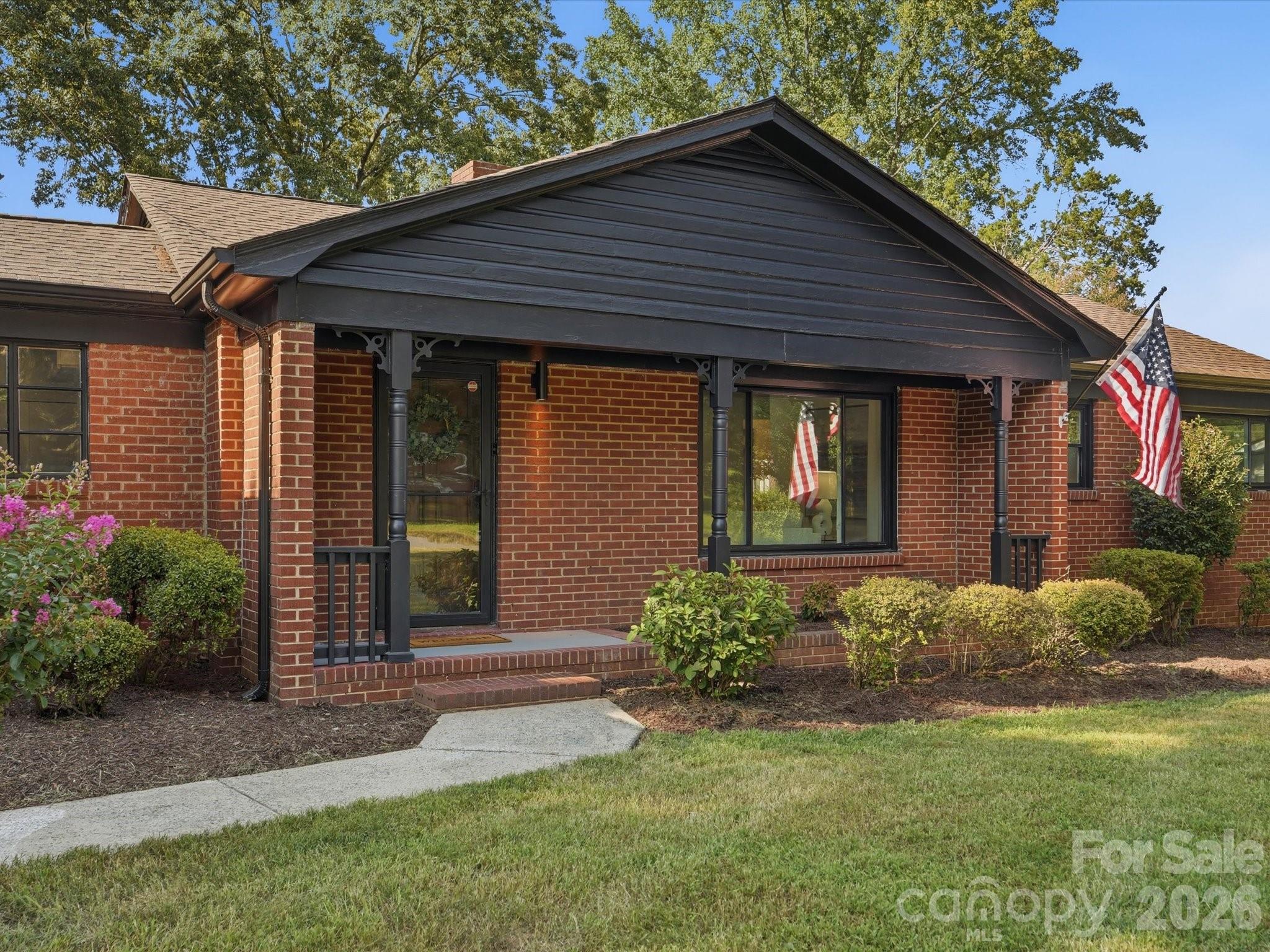 5701 Wilora Lake Road — Charlotte