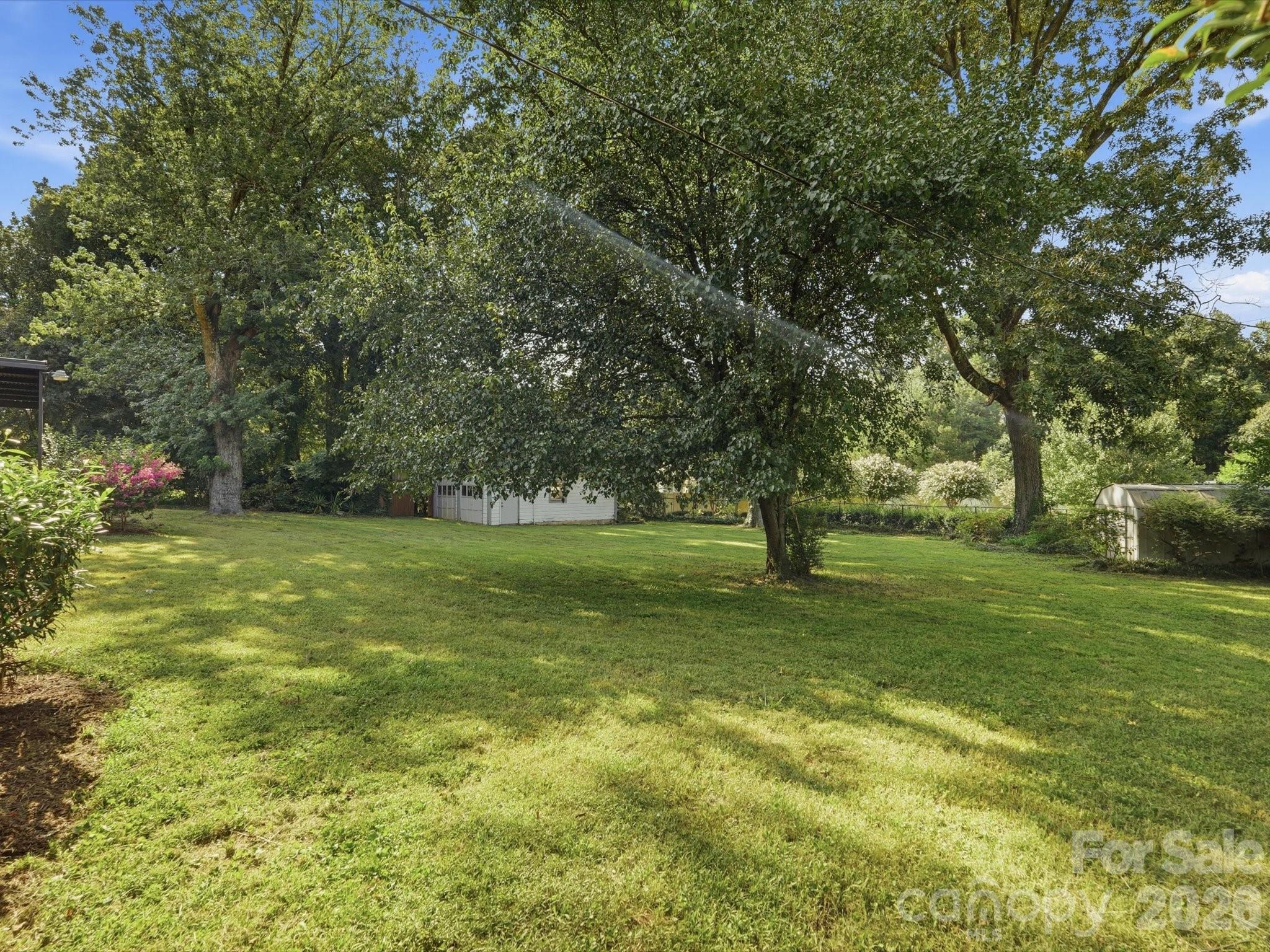 5701 Wilora Lake Road — Charlotte