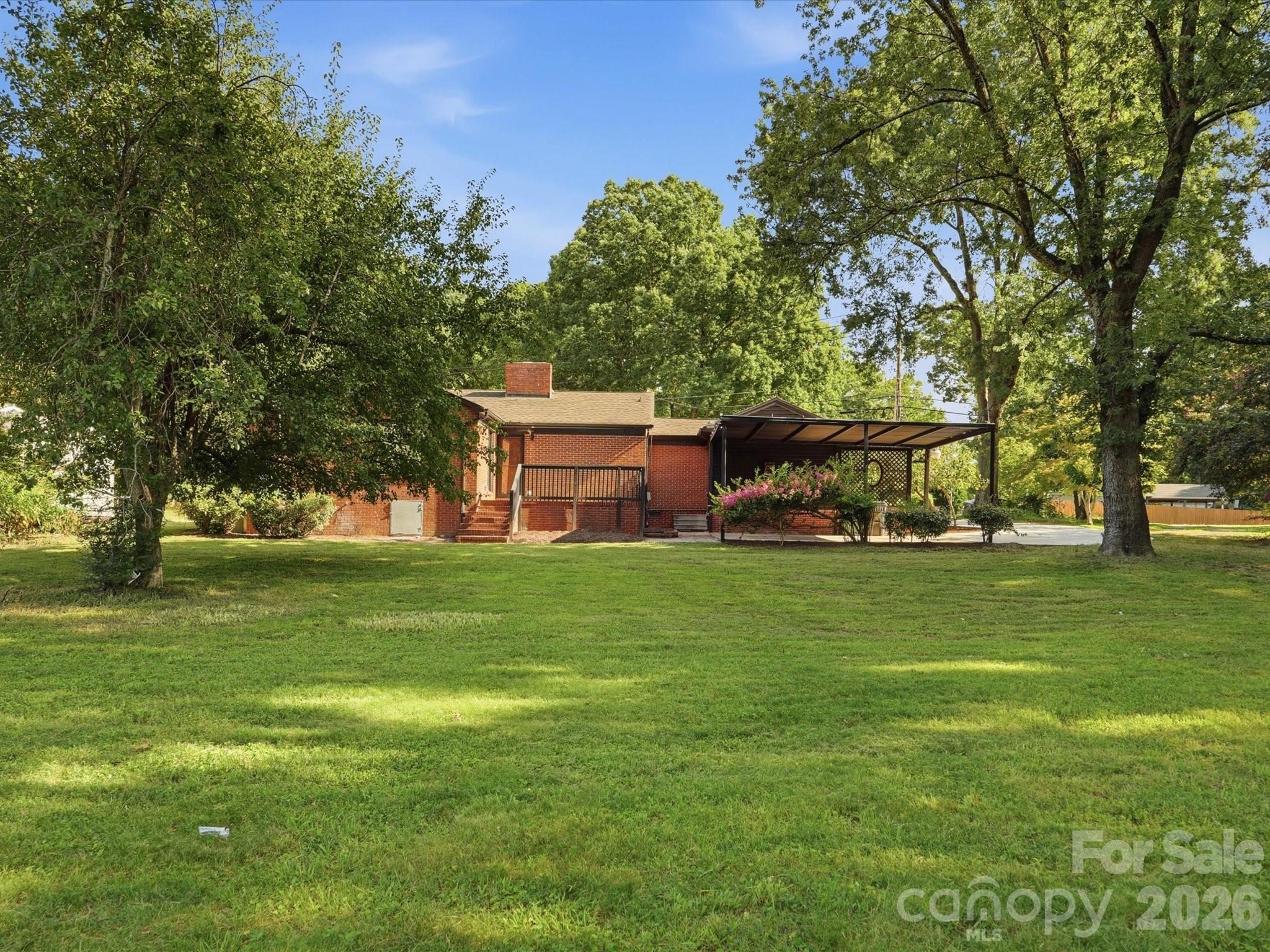 5701 Wilora Lake Road — Charlotte