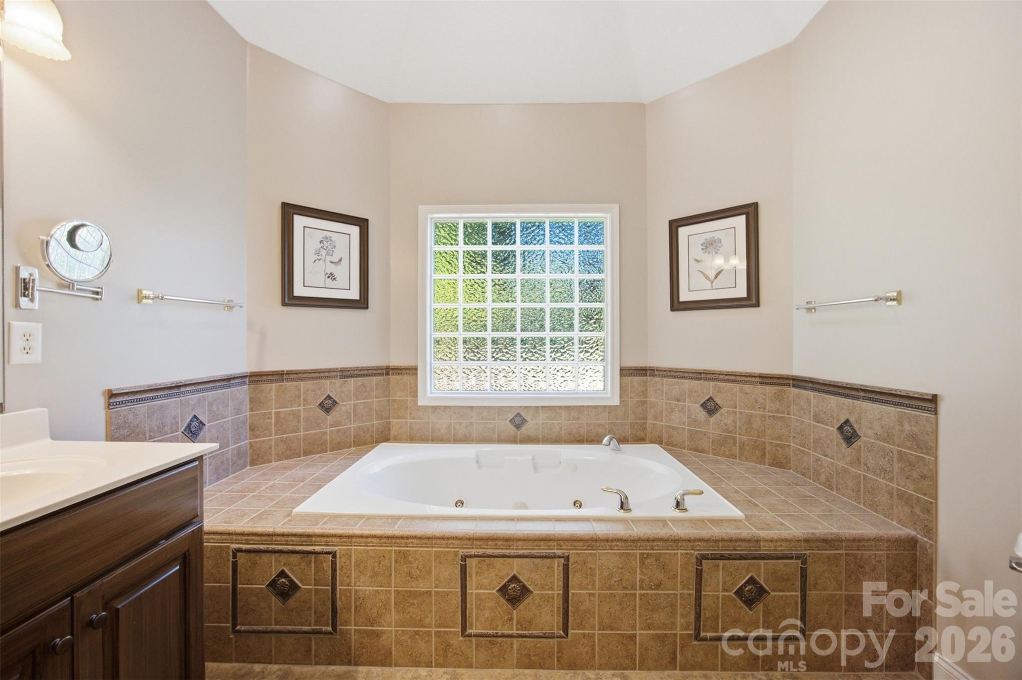216 Minnie Queen Lane — Belmont