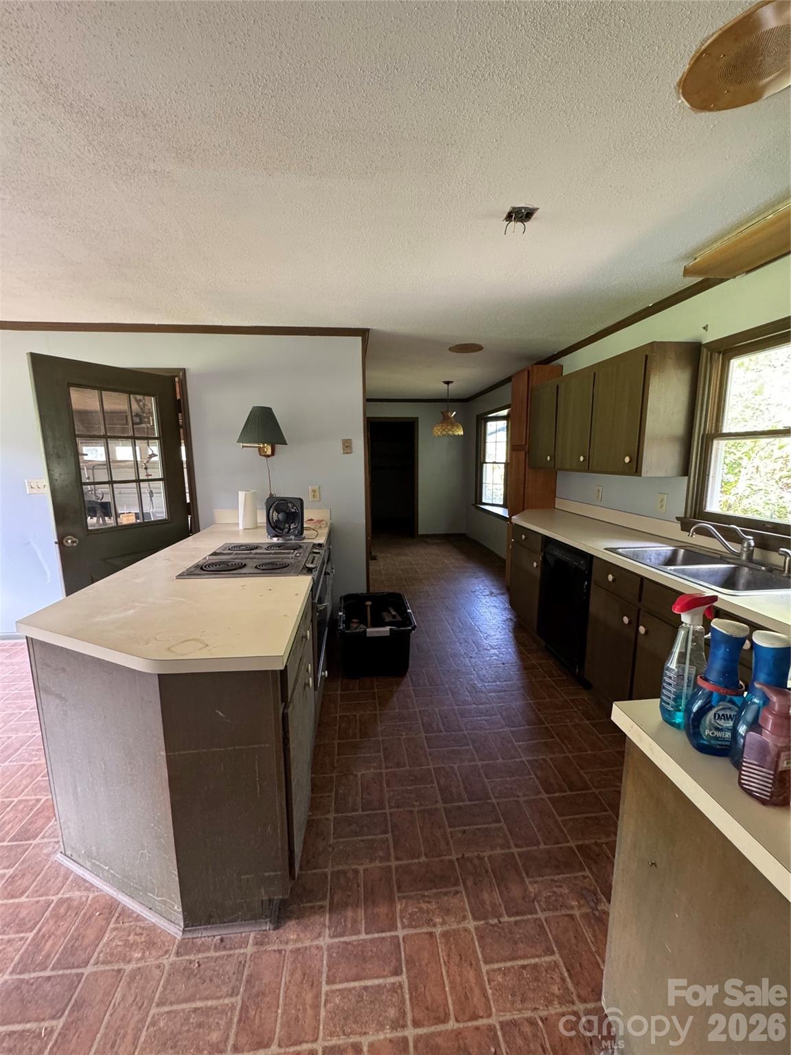 9393 Fisher Road — Mount Pleasant