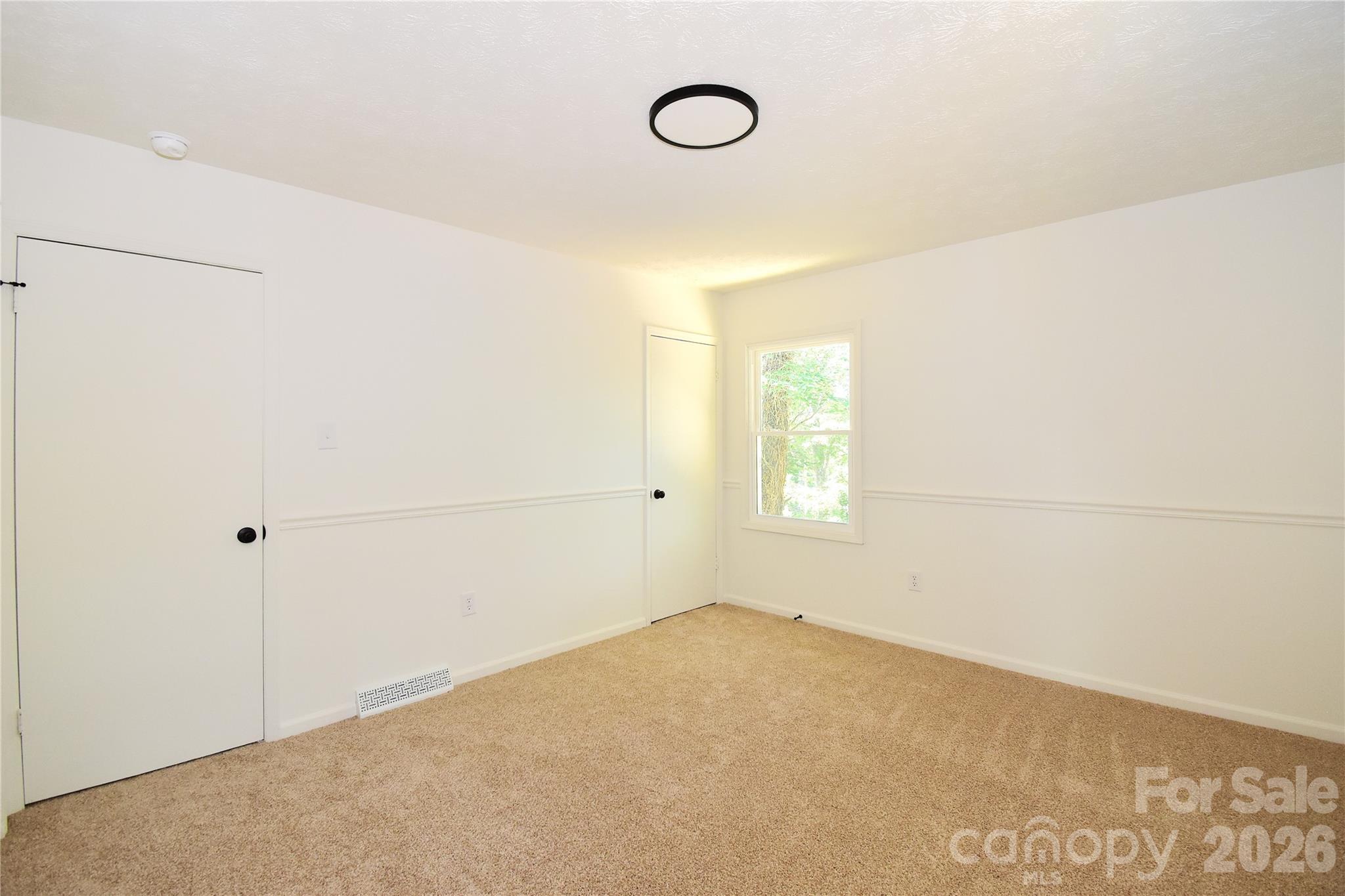 19 S Ridge Place — Arden