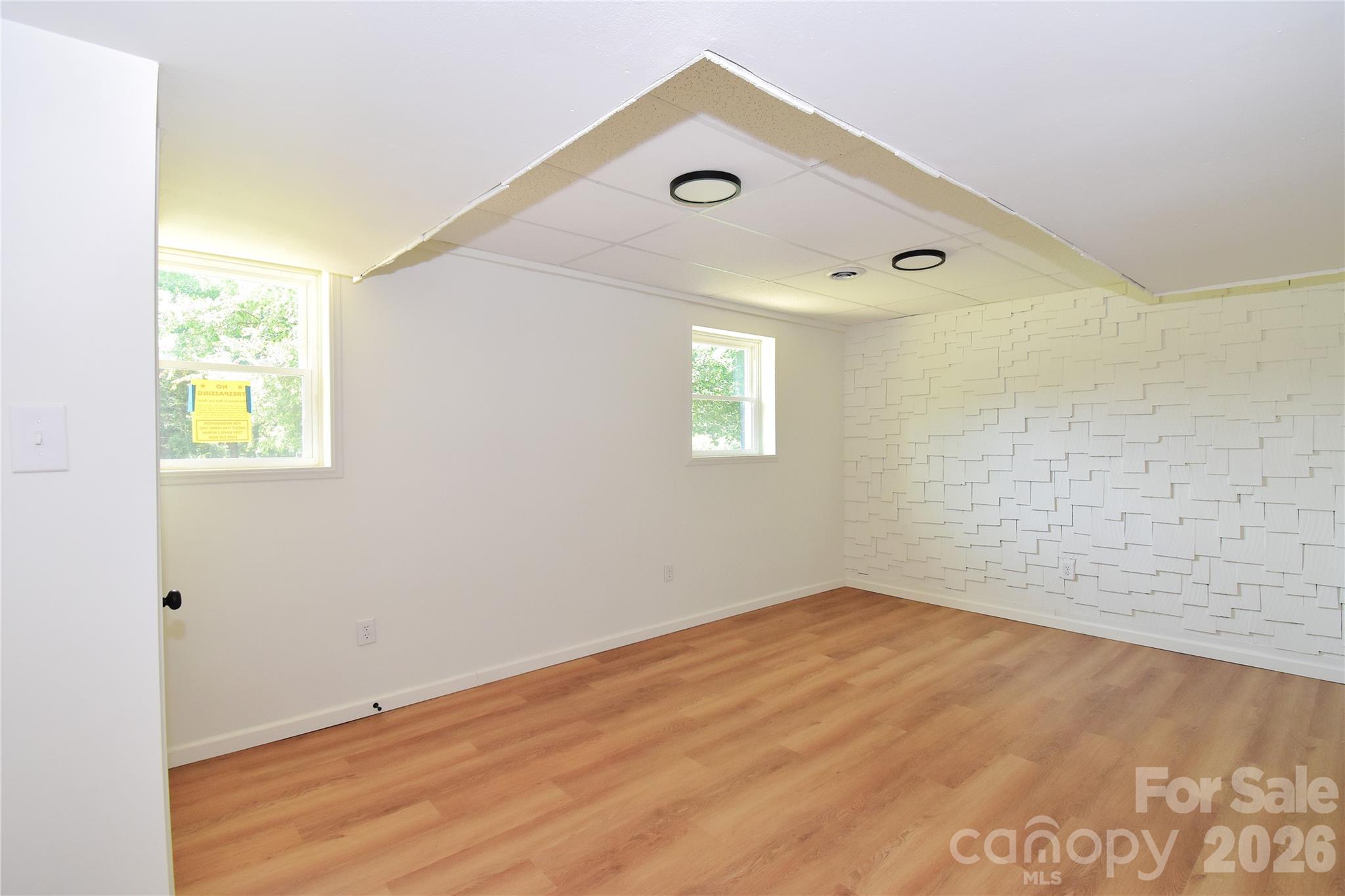 19 S Ridge Place — Arden