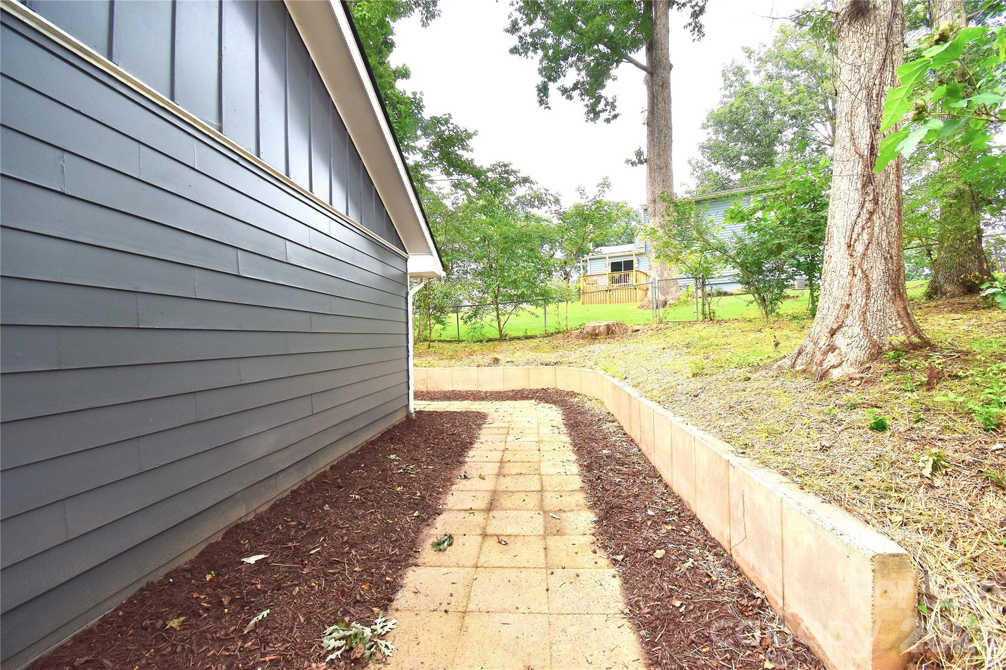 19 S Ridge Place — Arden