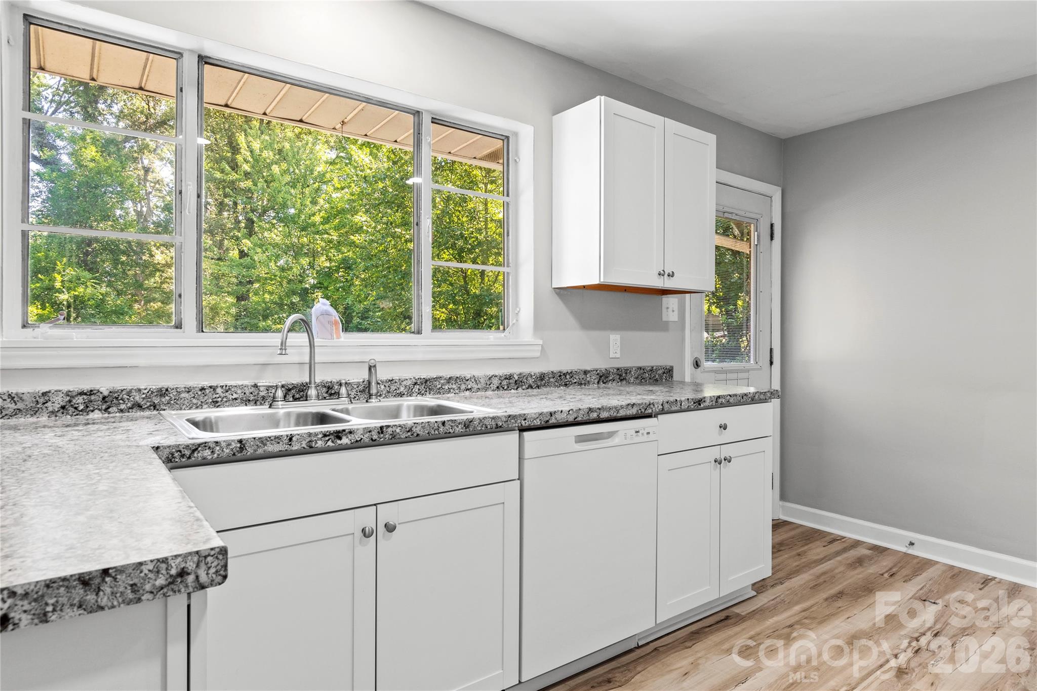 1105 Graystone Drive — Winston Salem