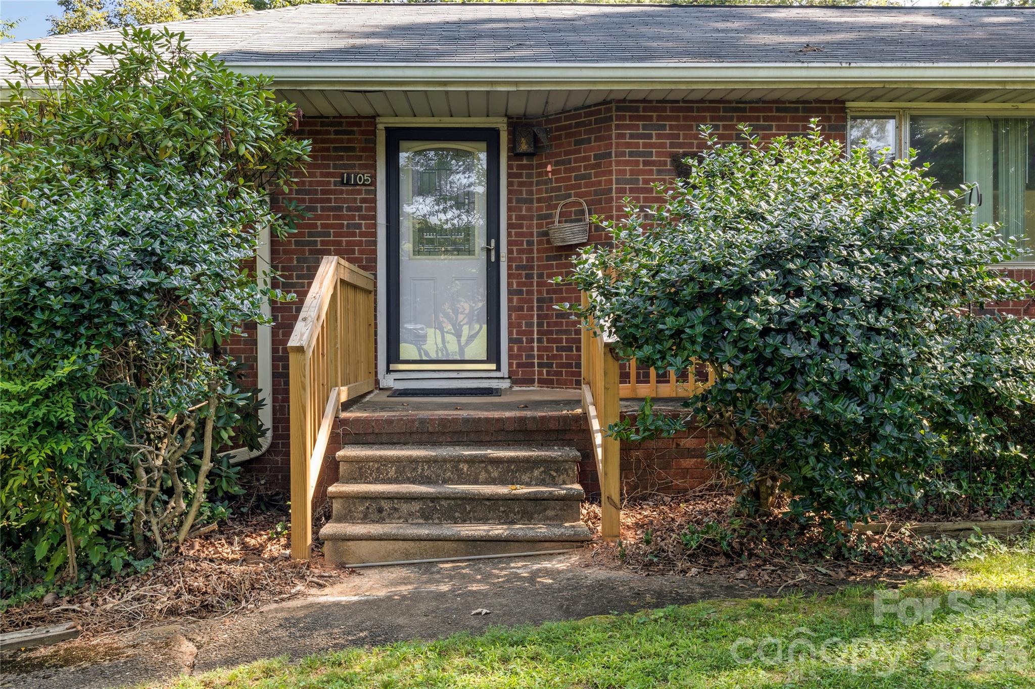 1105 Graystone Drive — Winston Salem