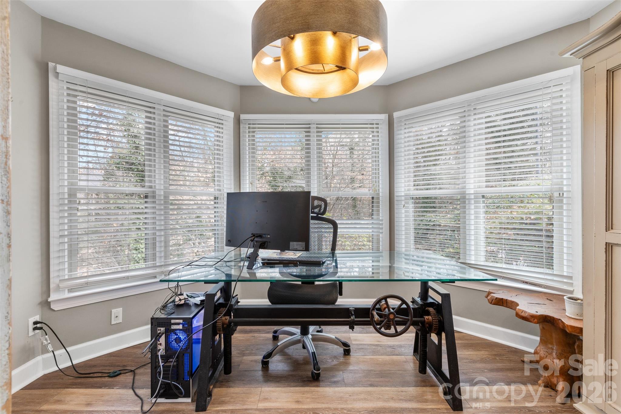 13820 Queens Harbor Road — Charlotte