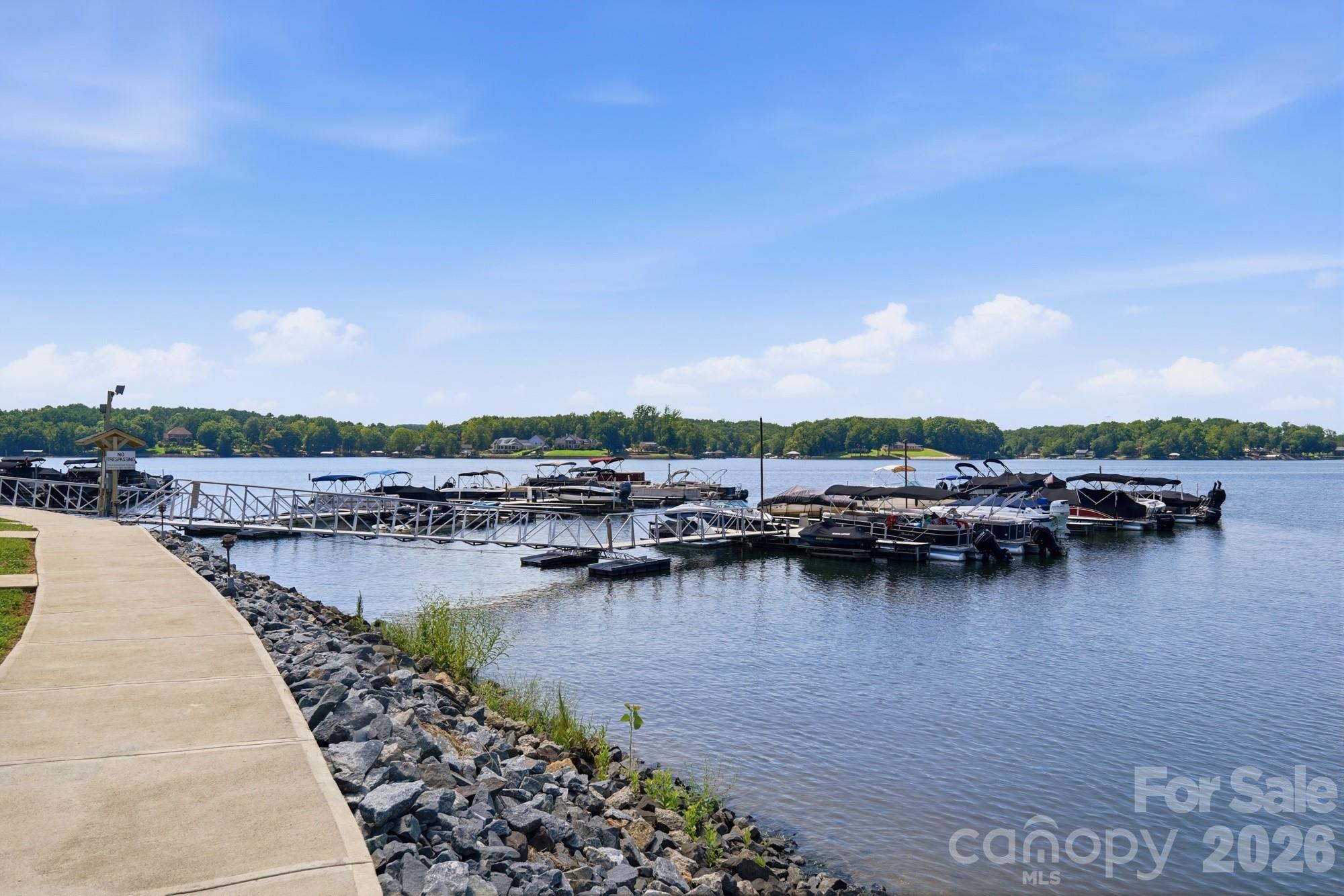 13820 Queens Harbor Road — Charlotte