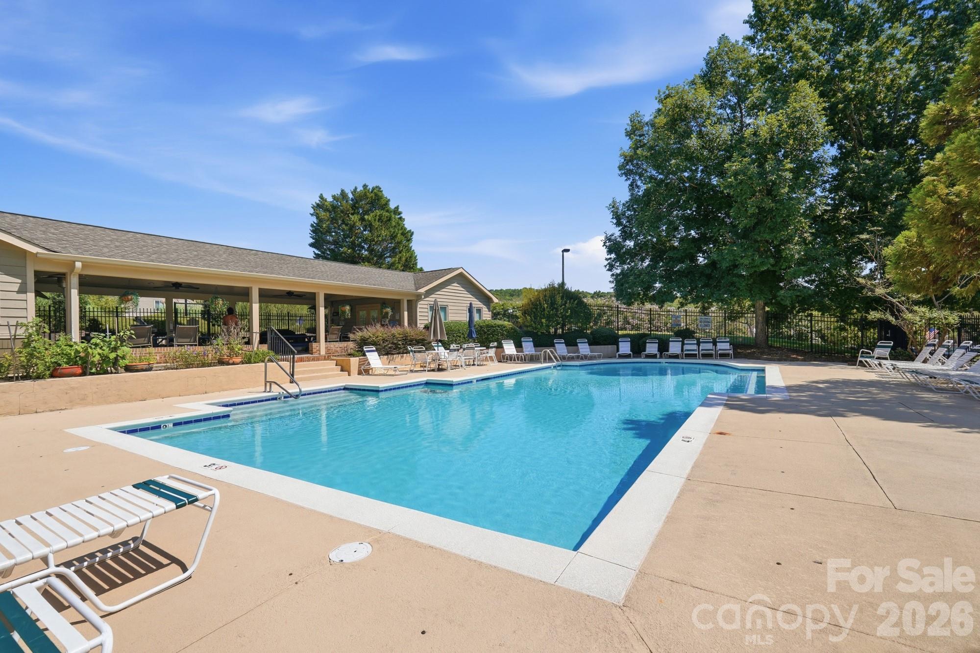 13820 Queens Harbor Road — Charlotte
