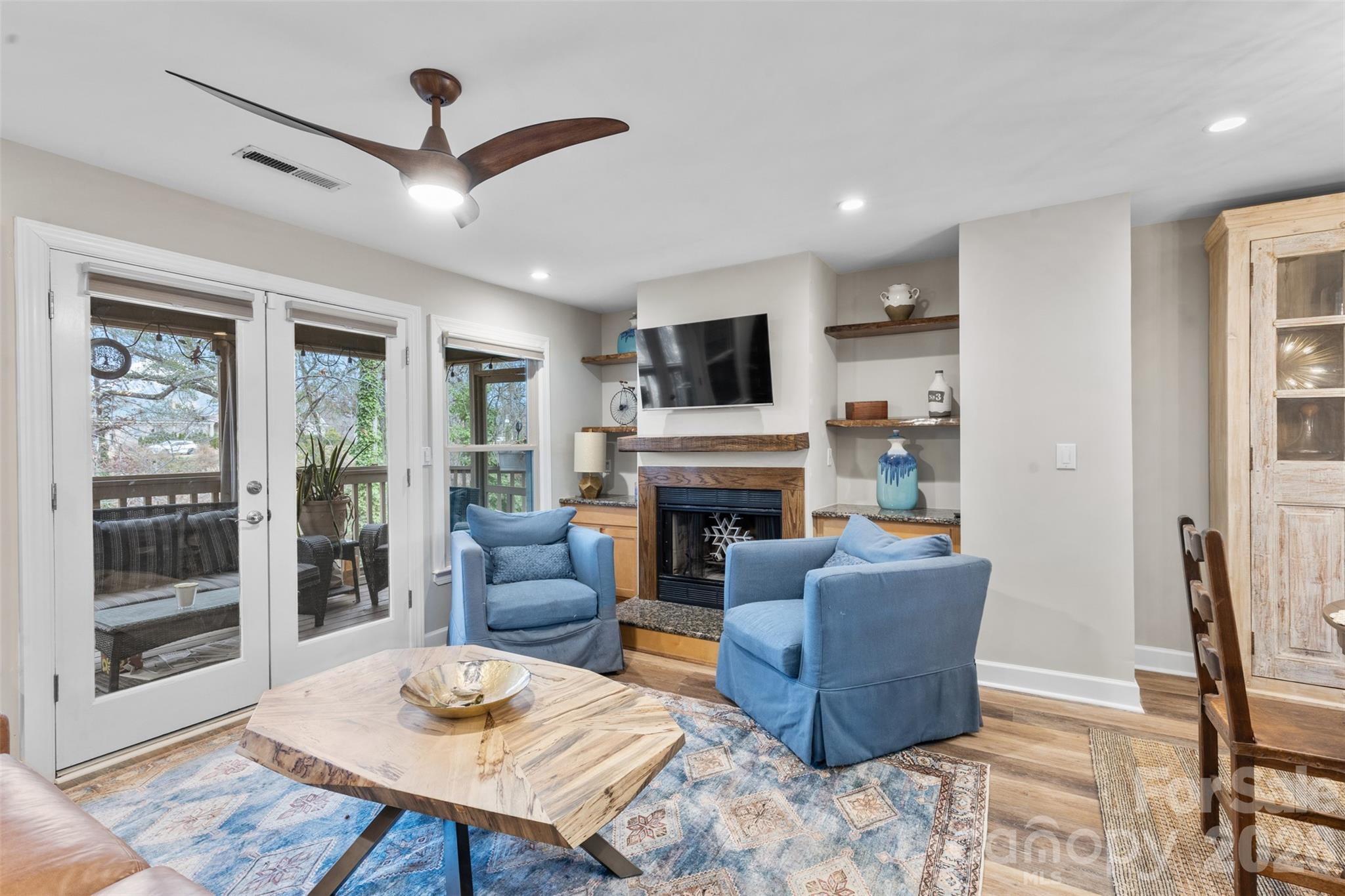 13820 Queens Harbor Road — Charlotte