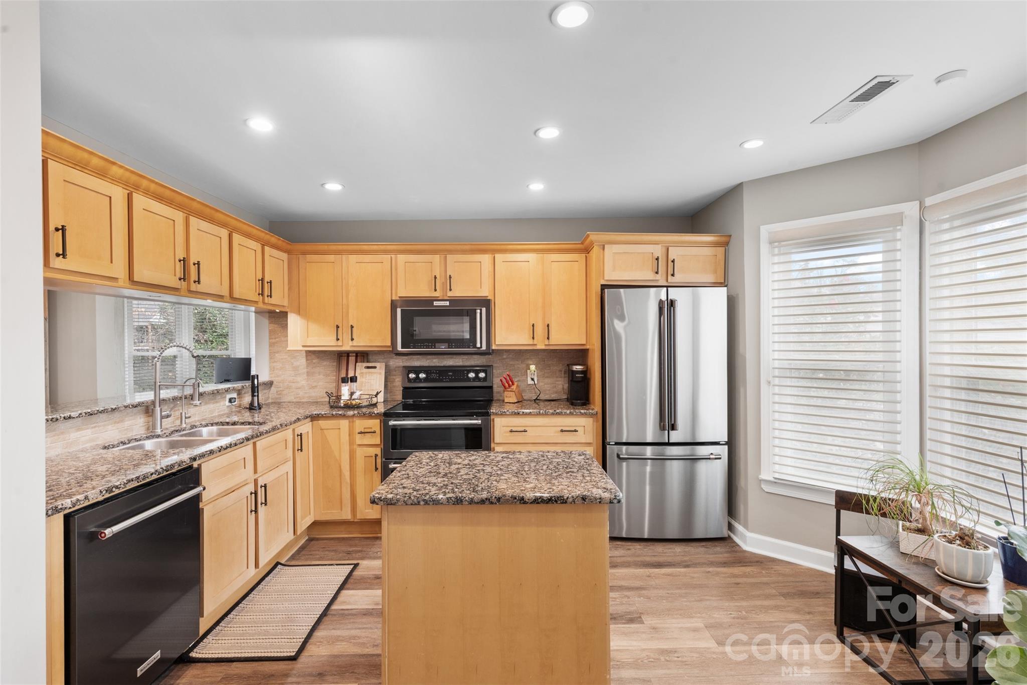 13820 Queens Harbor Road — Charlotte