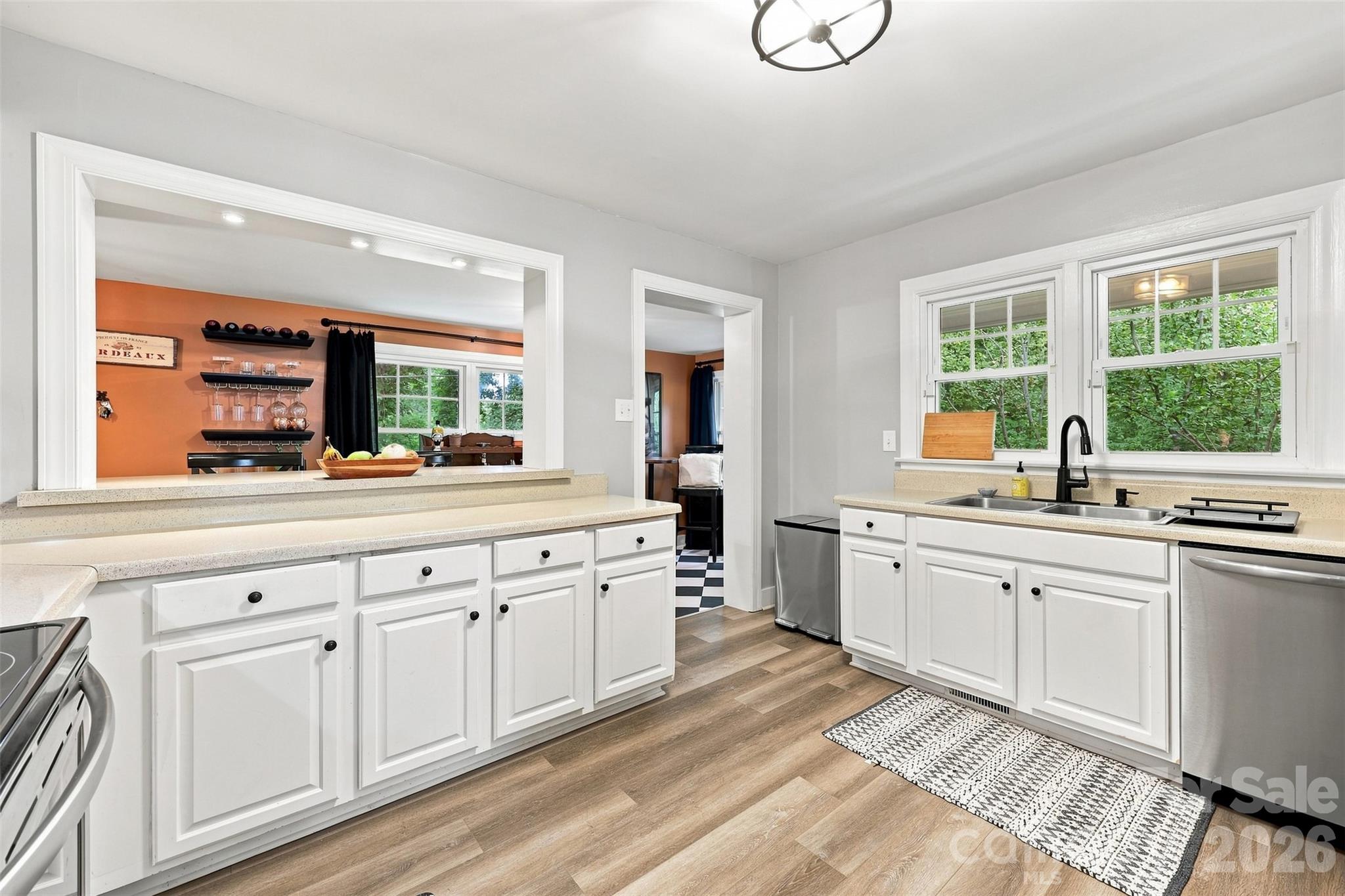 208 Barron Park — York