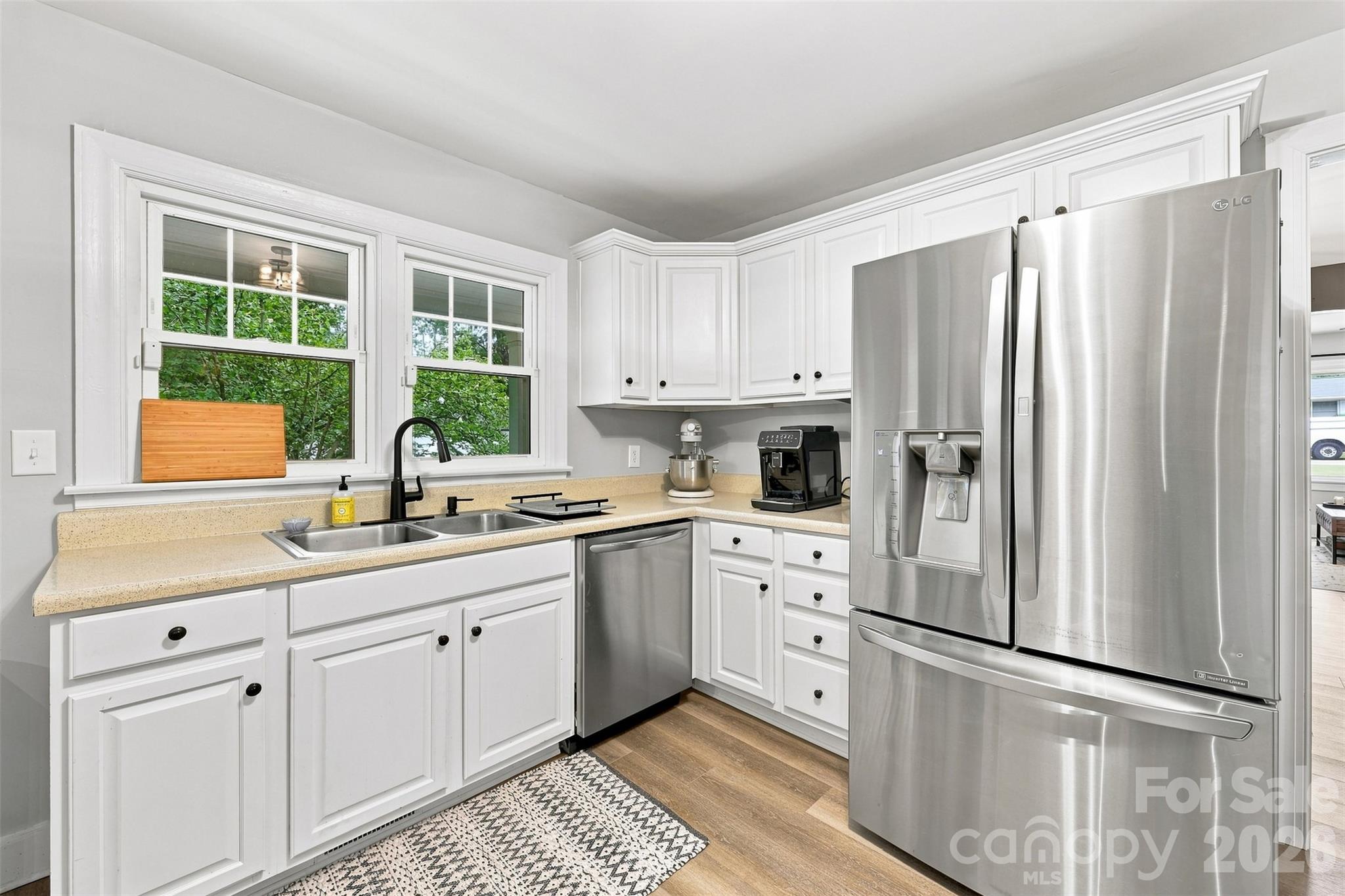 208 Barron Park — York