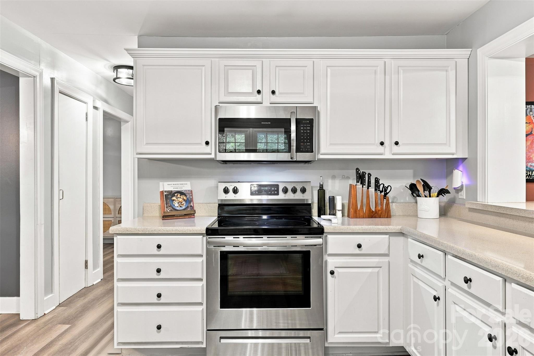 208 Barron Park — York