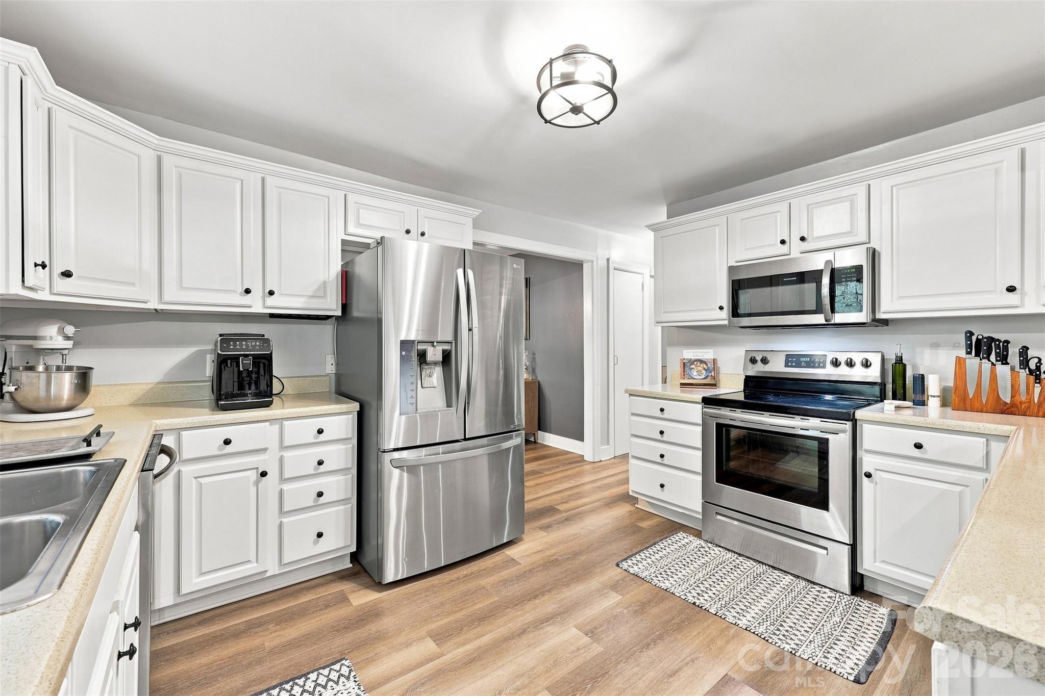 208 Barron Park — York