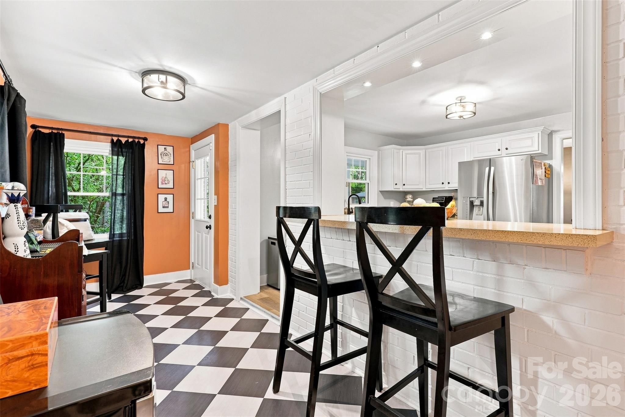 208 Barron Park — York