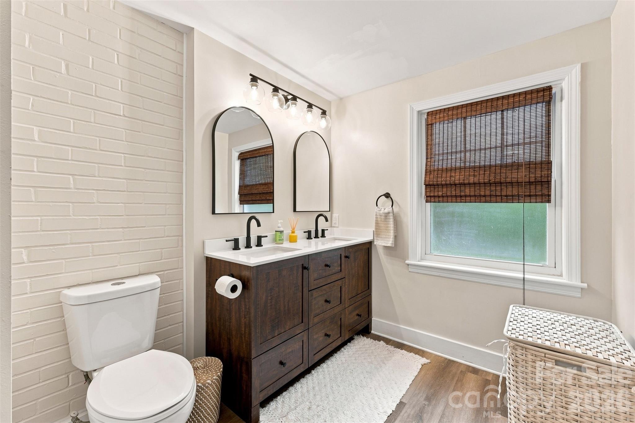 208 Barron Park — York