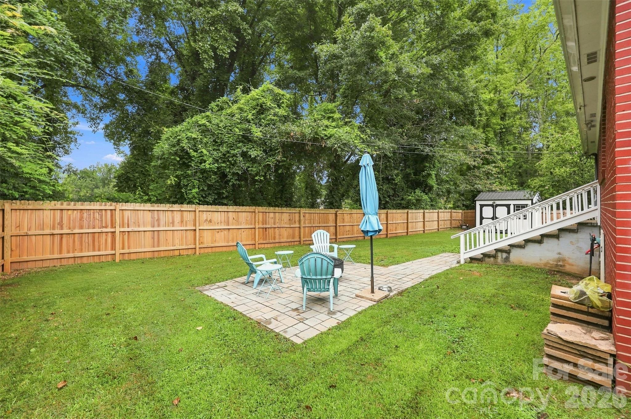 208 Barron Park — York