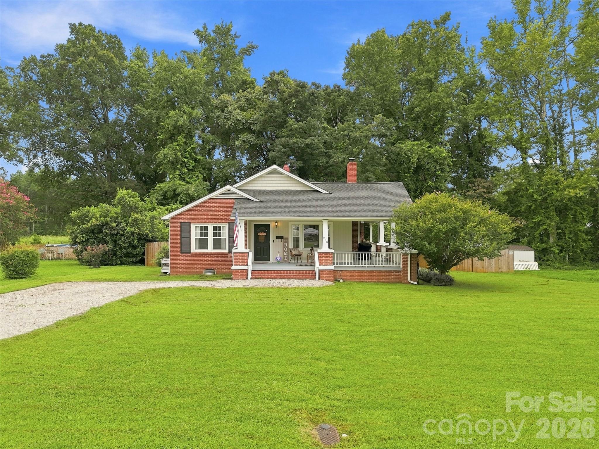 208 Barron Park — York
