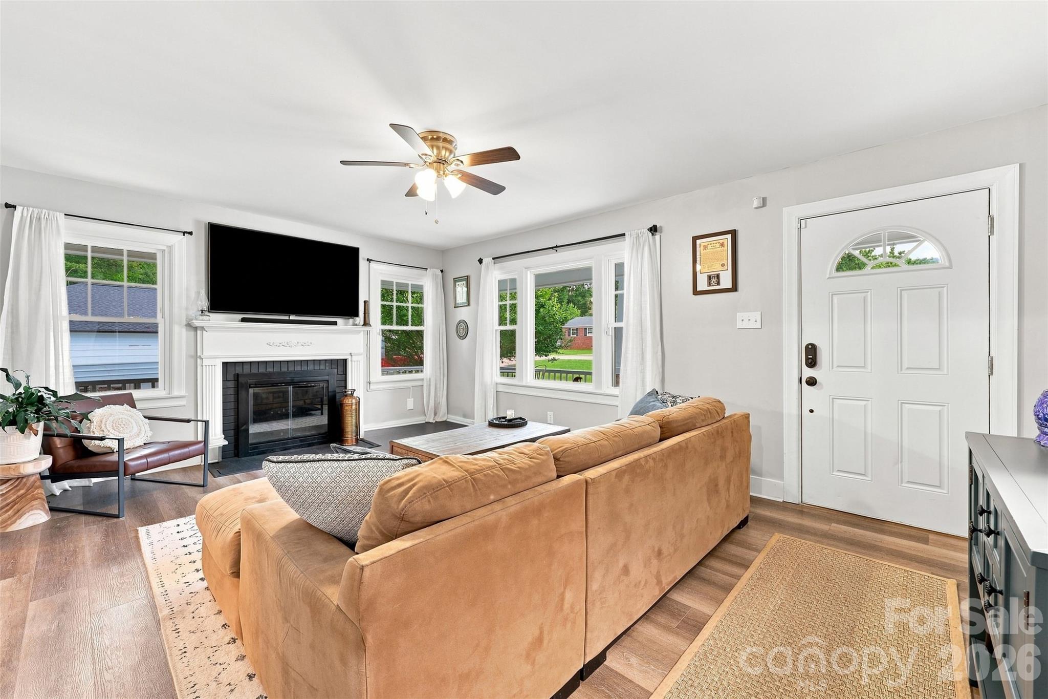 208 Barron Park — York
