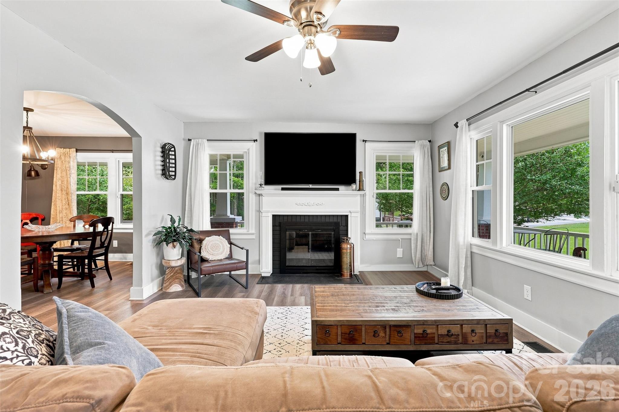 208 Barron Park — York