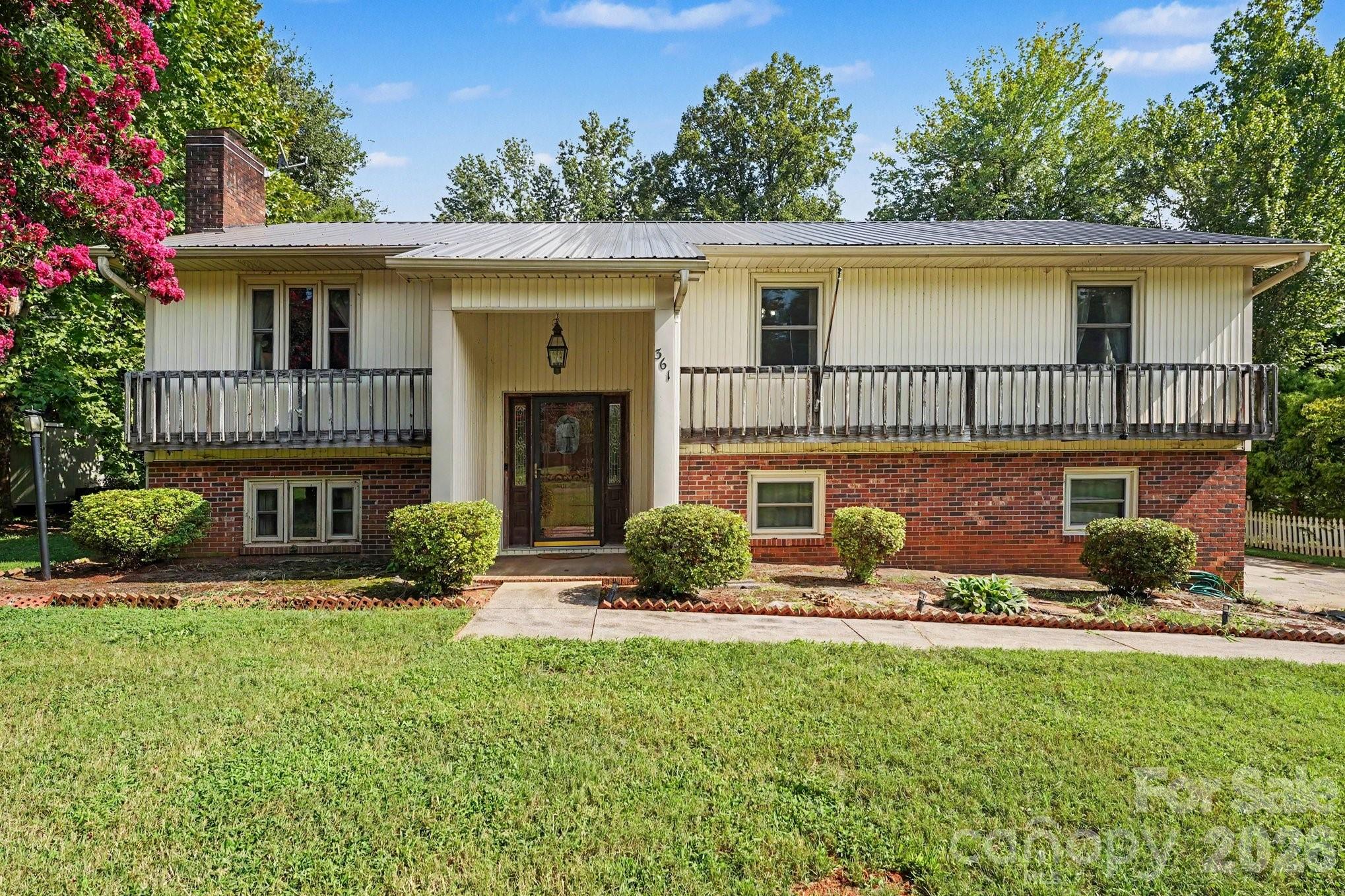 361 River Road — Advance