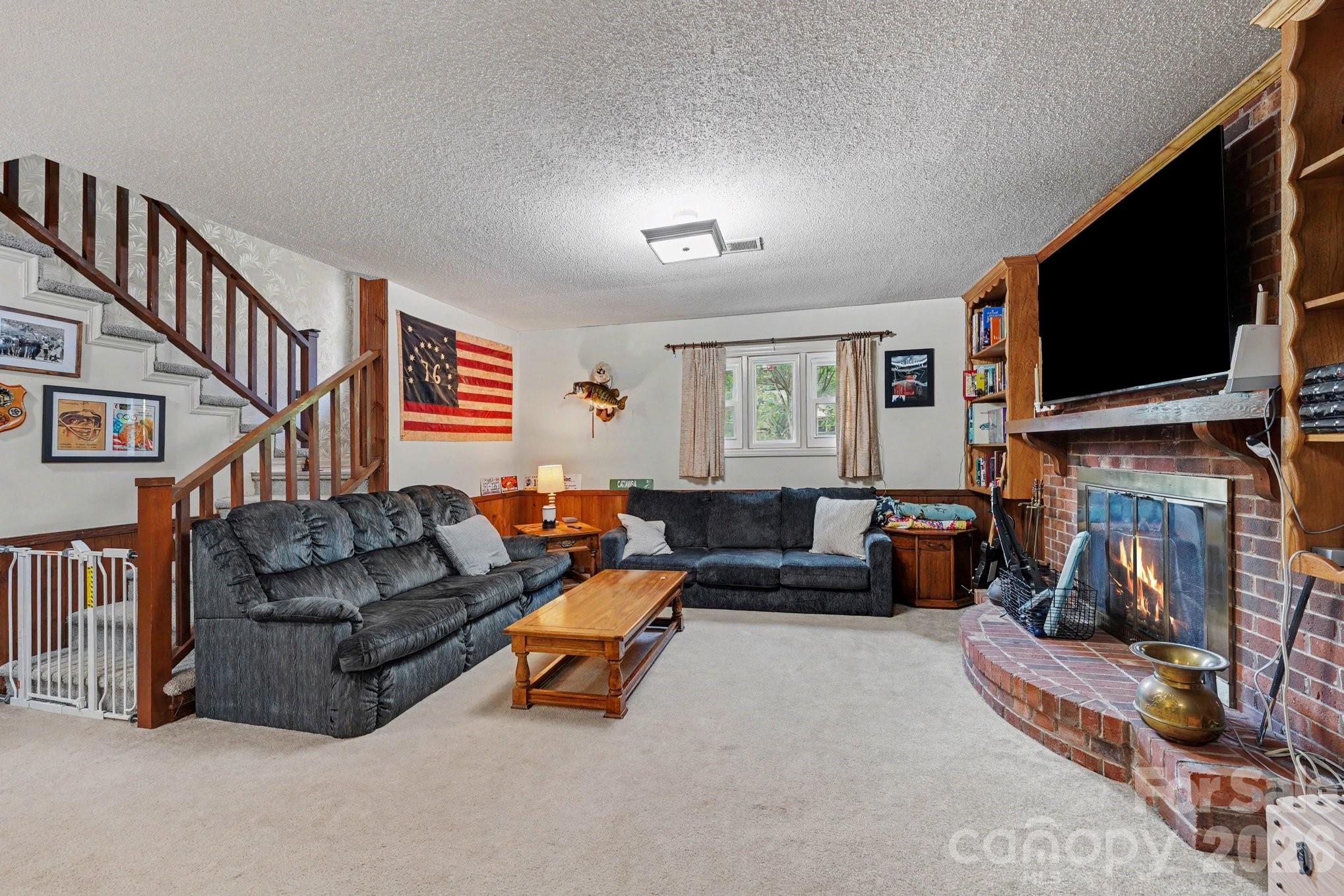 361 River Road — Advance