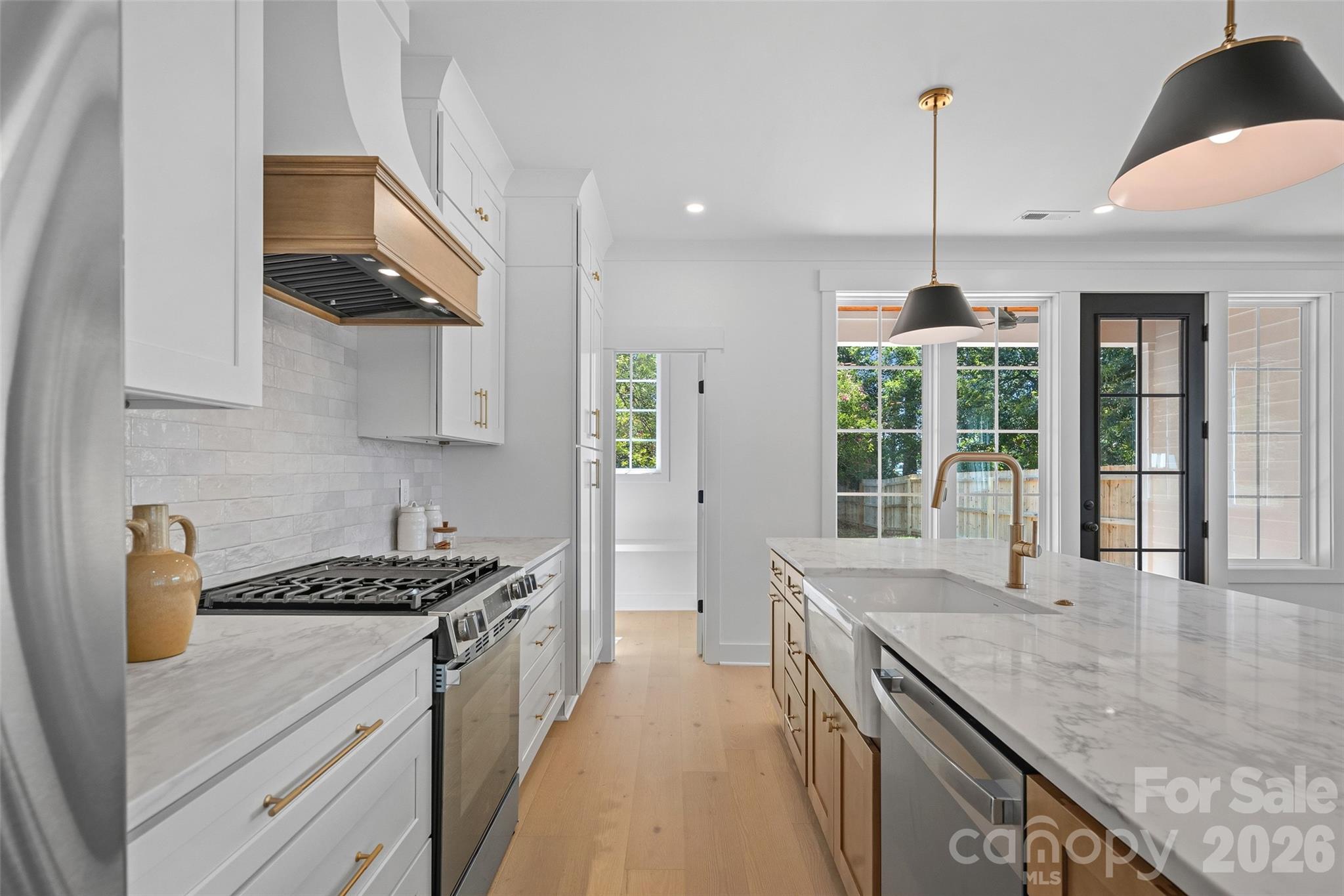 2900 Dogwood Avenue — Charlotte