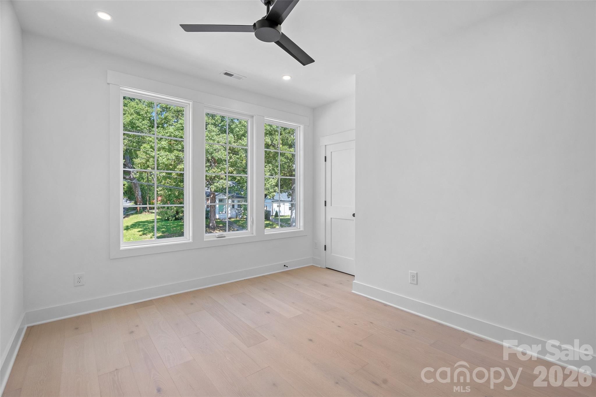 2900 Dogwood Avenue — Charlotte