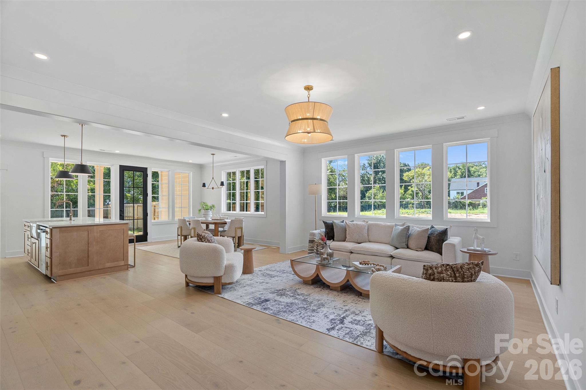 2900 Dogwood Avenue — Charlotte