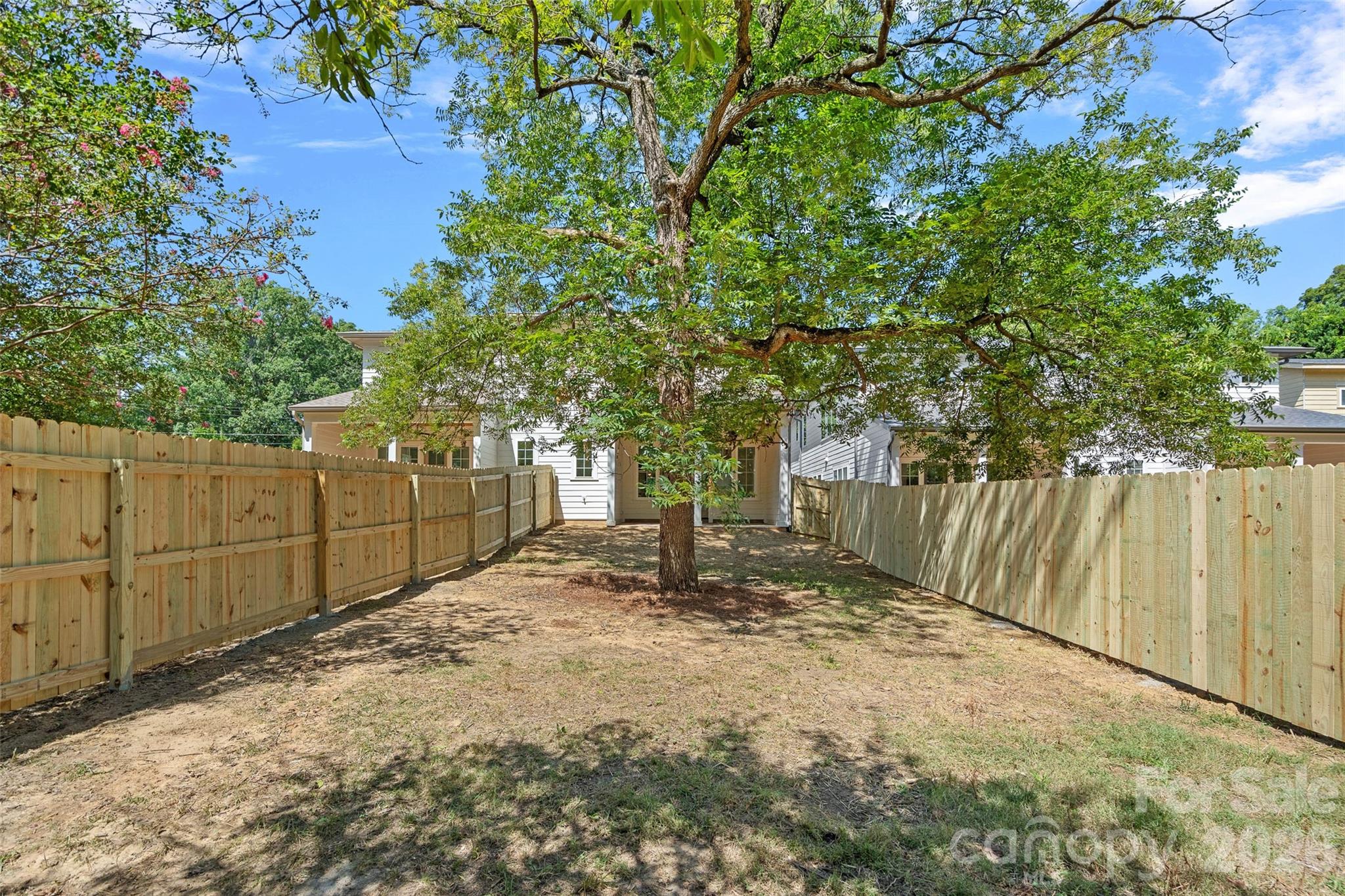 2902 Dogwood Avenue — Charlotte