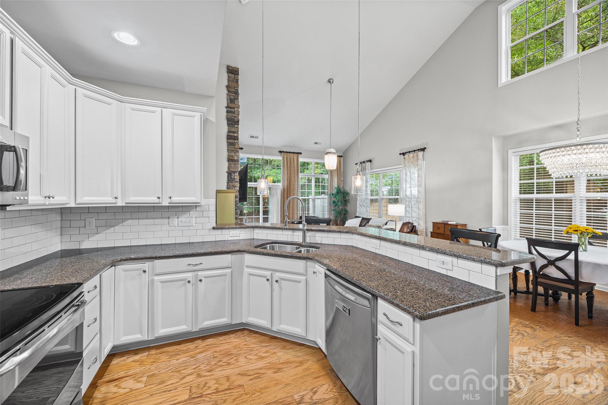 706 Deerbrook Lane — Tega Cay
