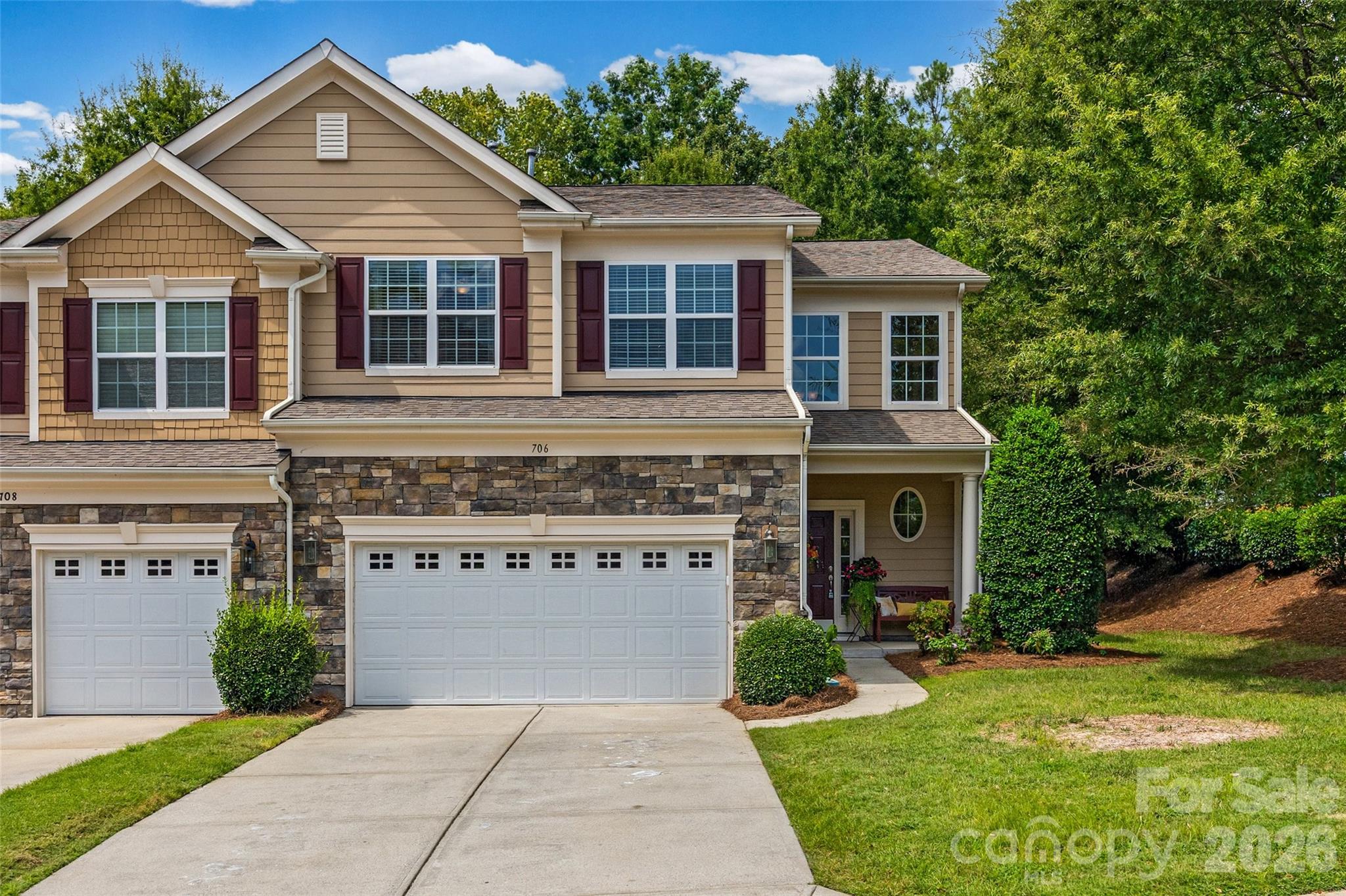 706 Deerbrook Lane — Tega Cay