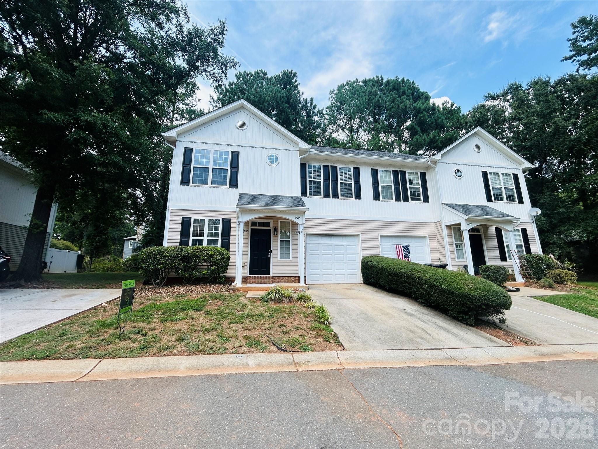 1917 Bellflower Drive — Fort Mill