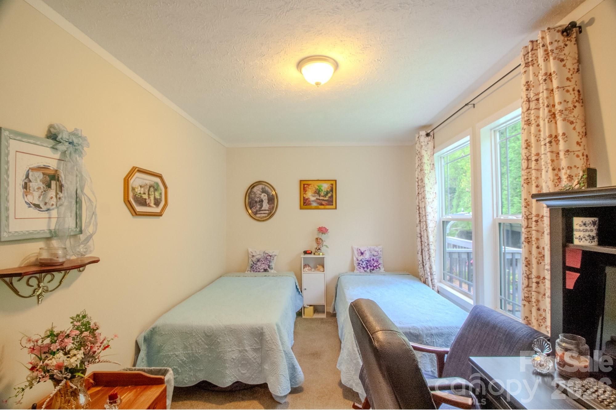 76 Patriot Drive — Waynesville