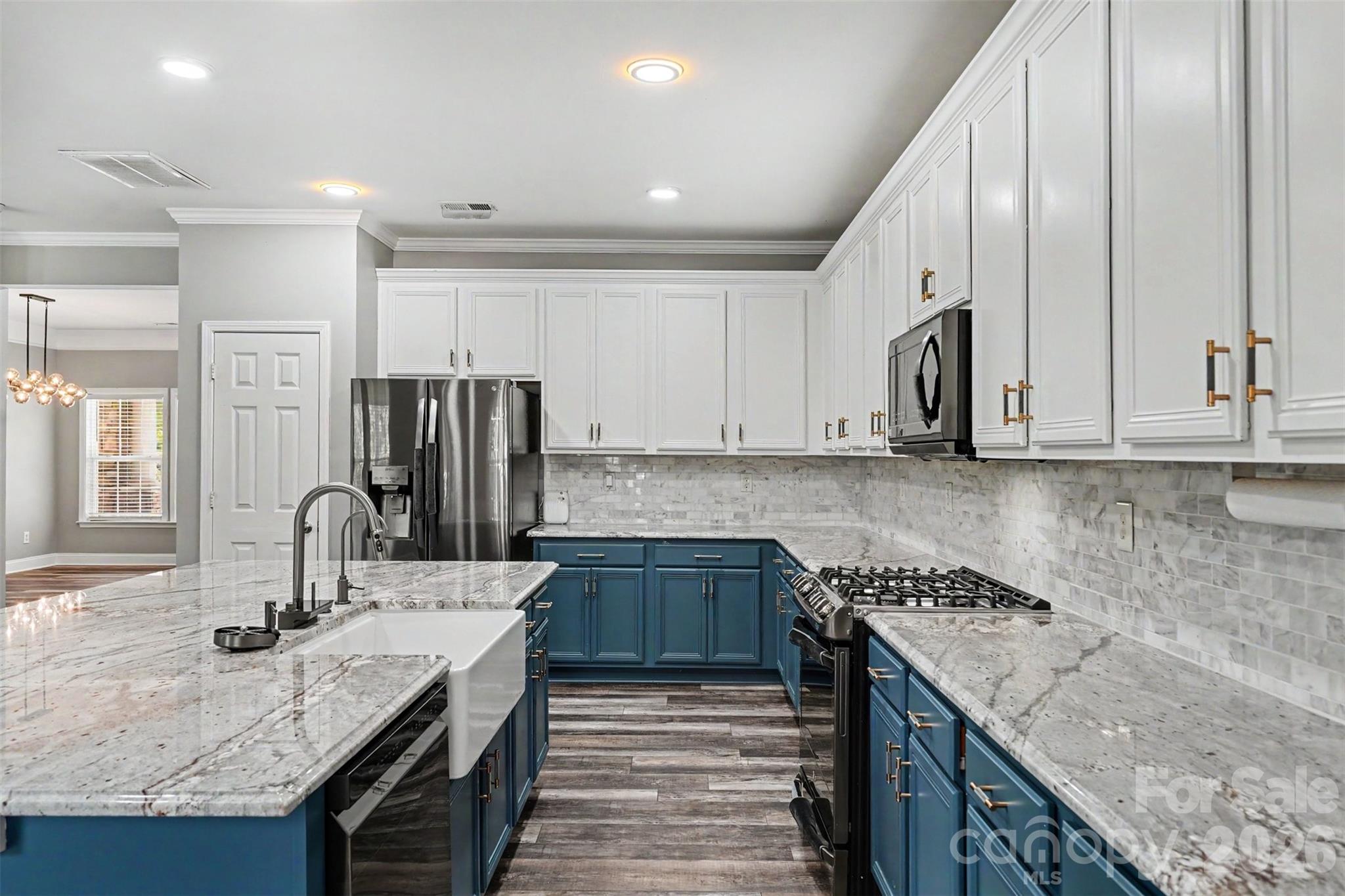 325 Mount Side Way — Fort Mill