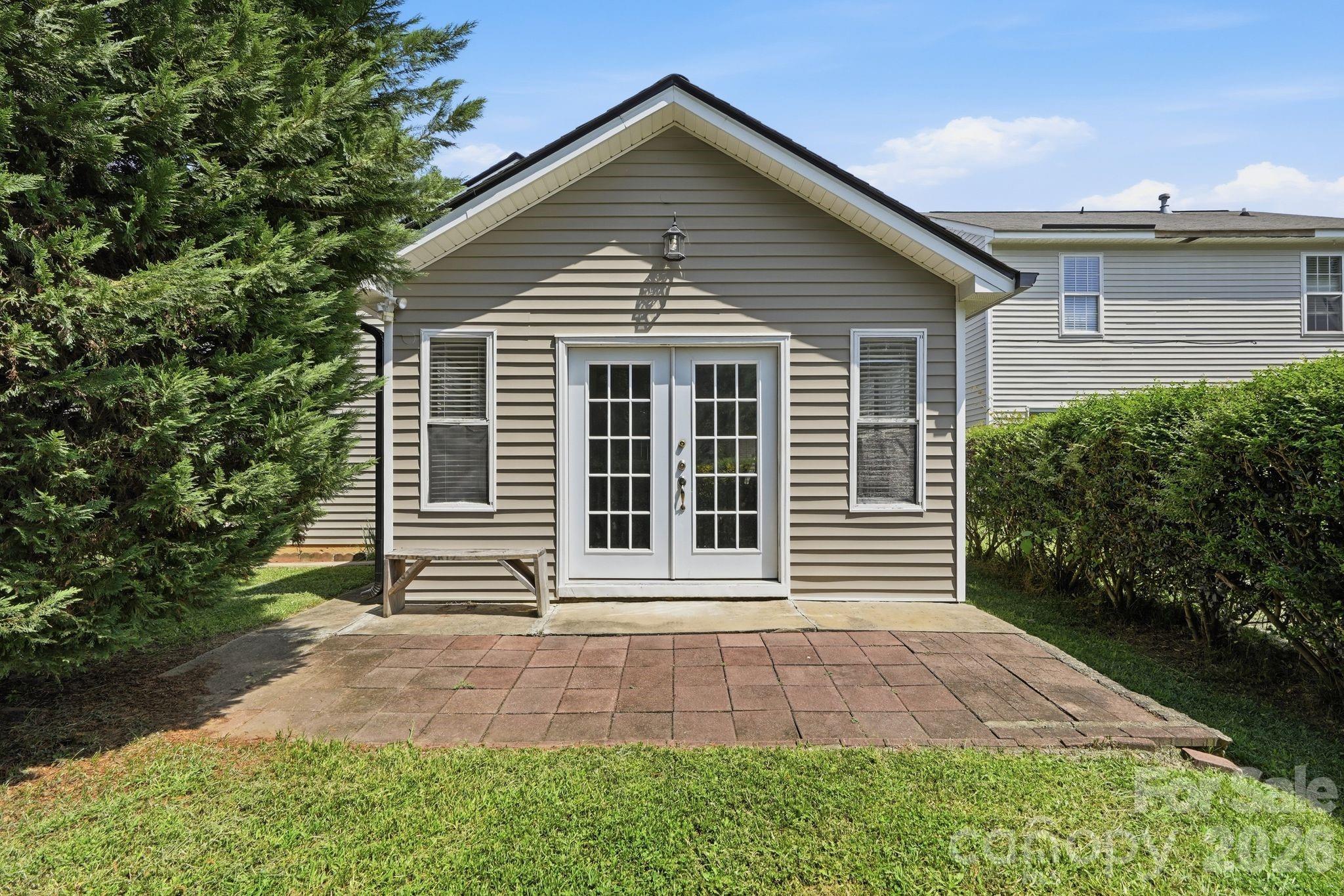 5816 Wallace Avenue — Charlotte