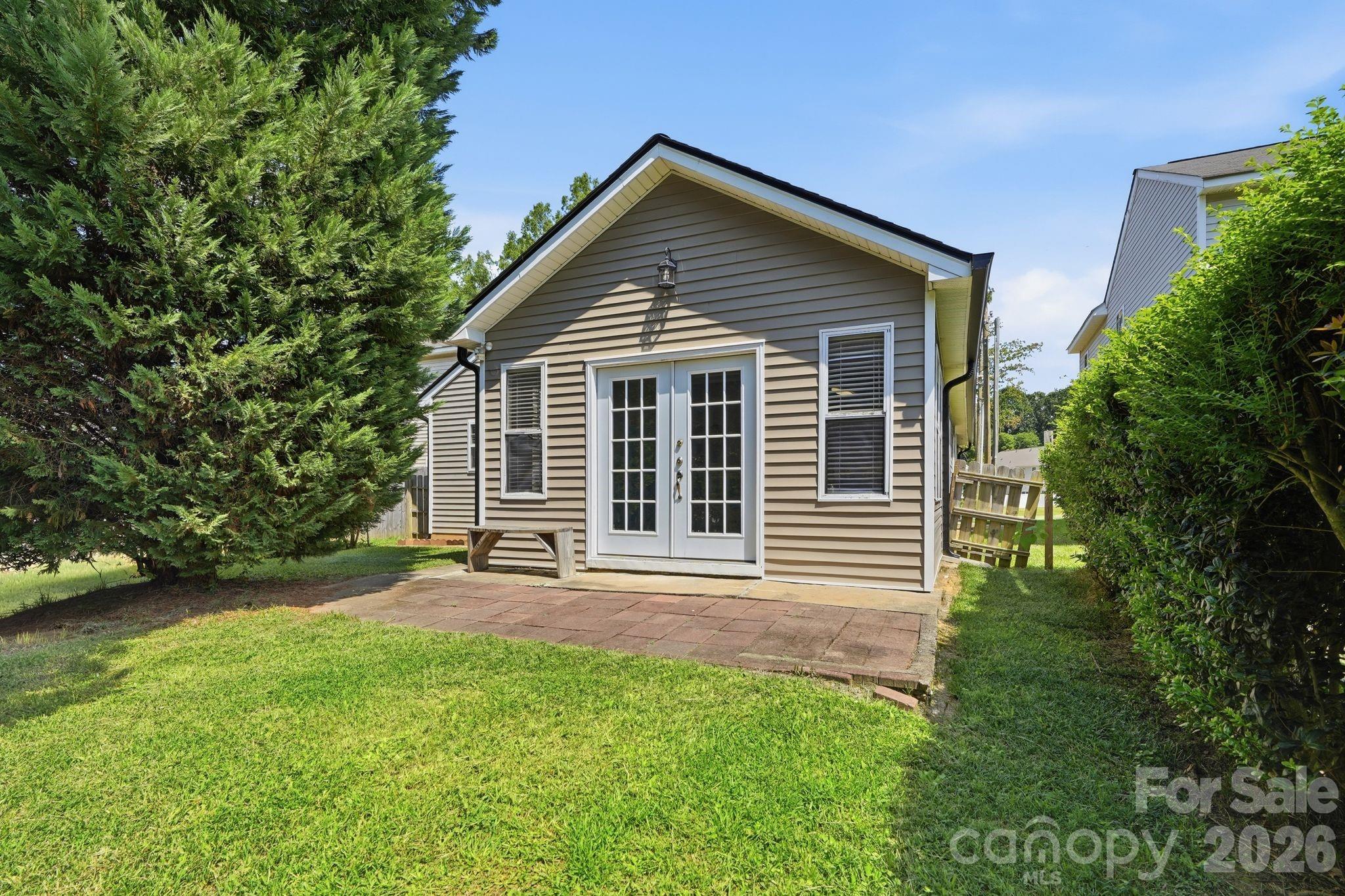 5816 Wallace Avenue — Charlotte