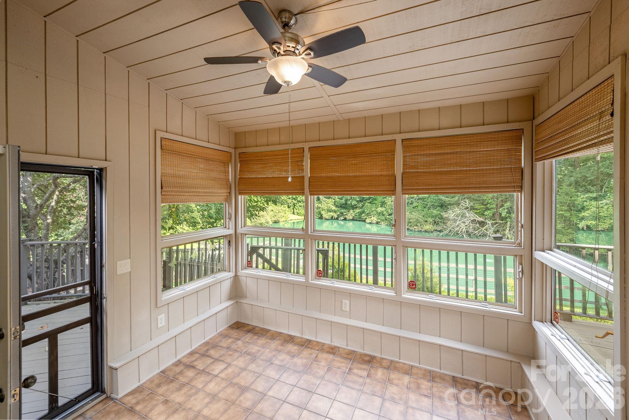 20 Spring Lake Drive — Mills River