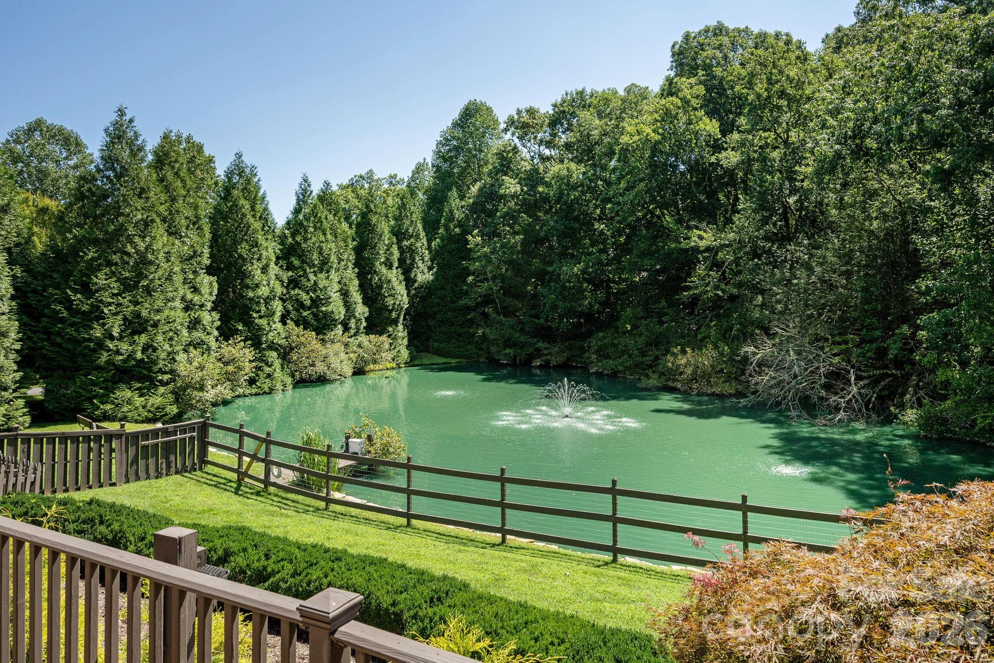 20 Spring Lake Drive — Mills River